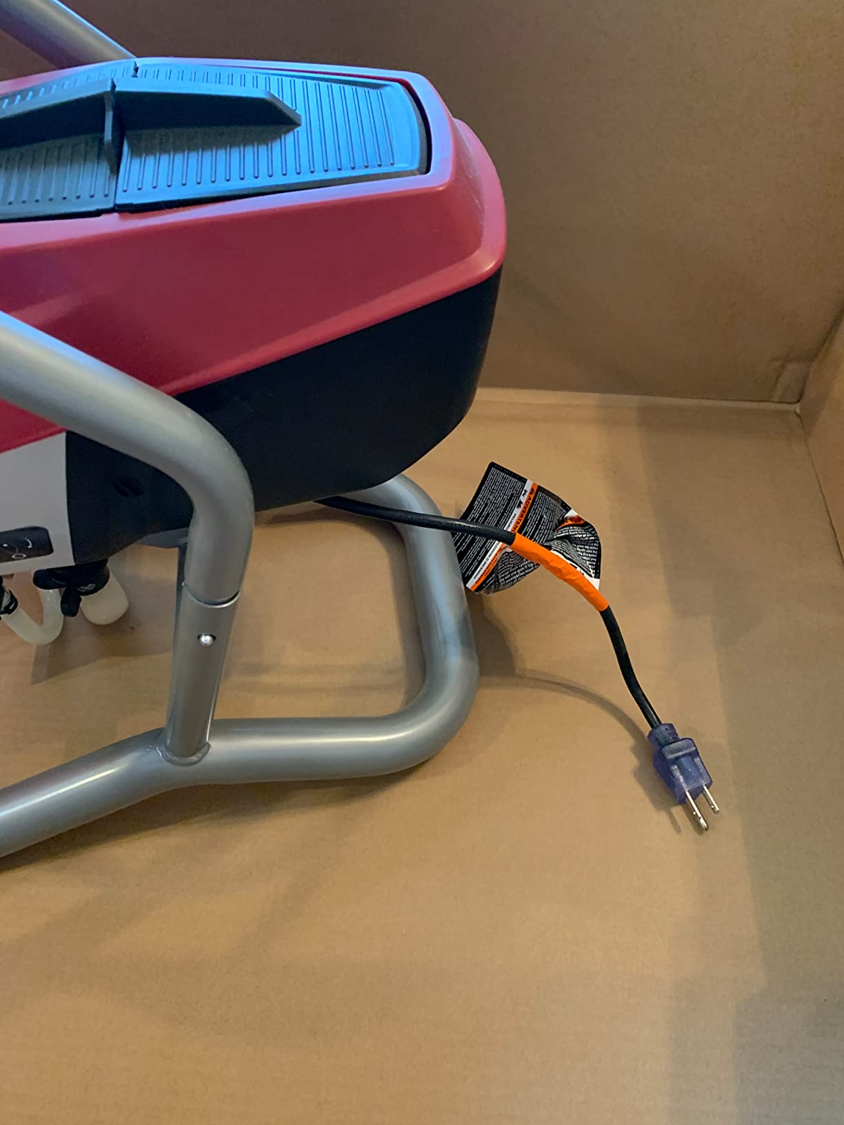 Titan ControlMax 1700 HEA Airless Paint & Stain Sprayer, Low Overspray customer photo 2