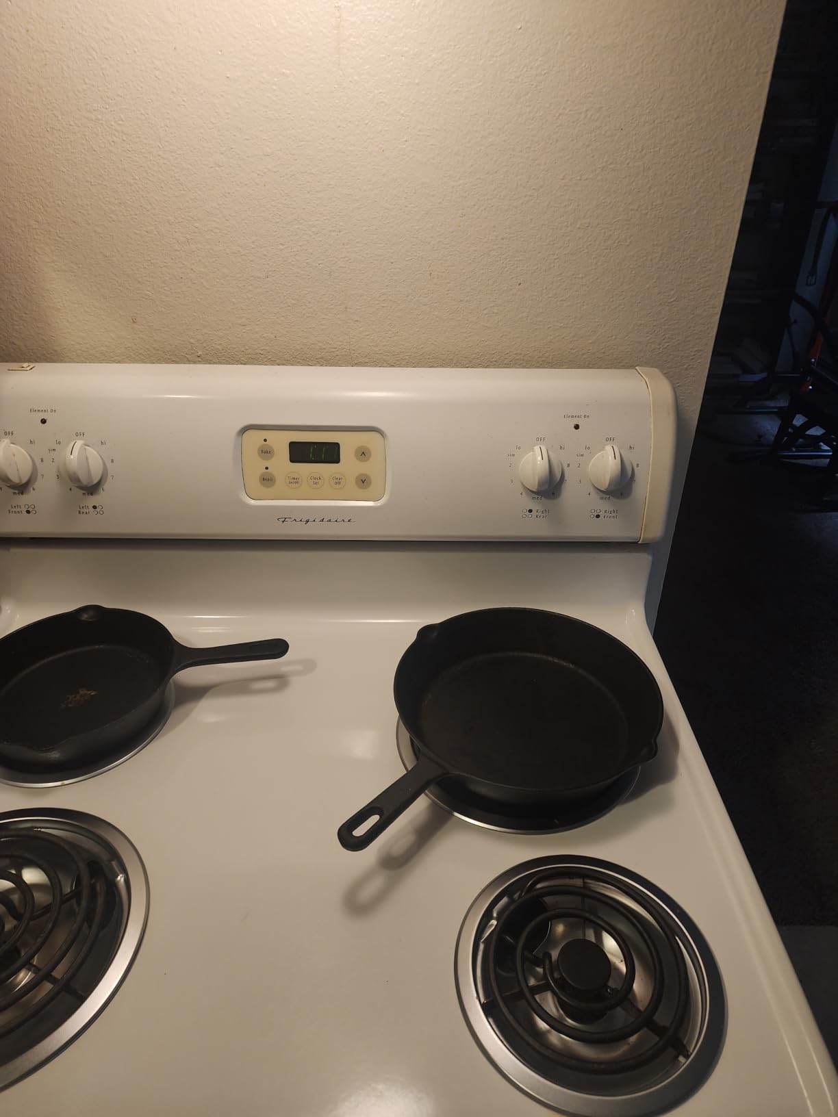 Utopia Kitchen Cast Iron Skillet Set 3 Piece 6 8 10 Inch PFAS-Free Black customer photo 1