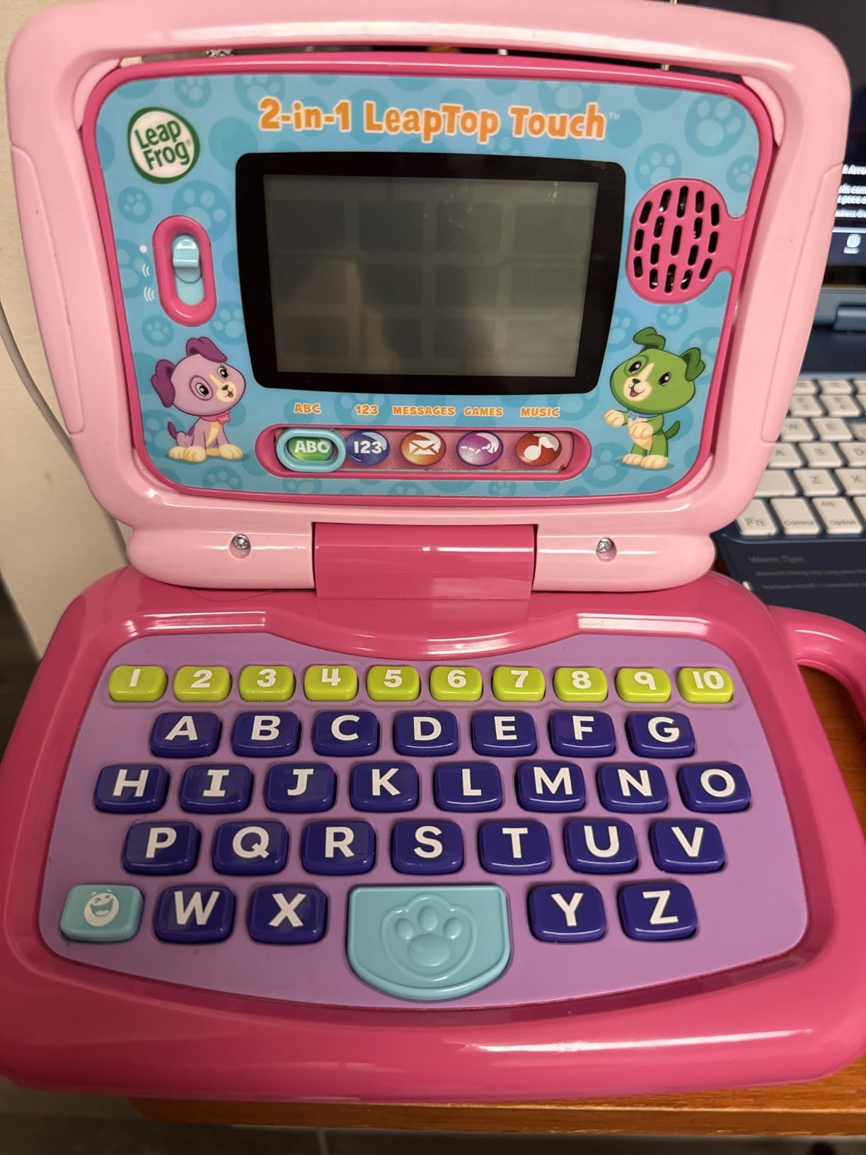 LeapFrog 2-in-1 LeapTop Touch customer photo 2