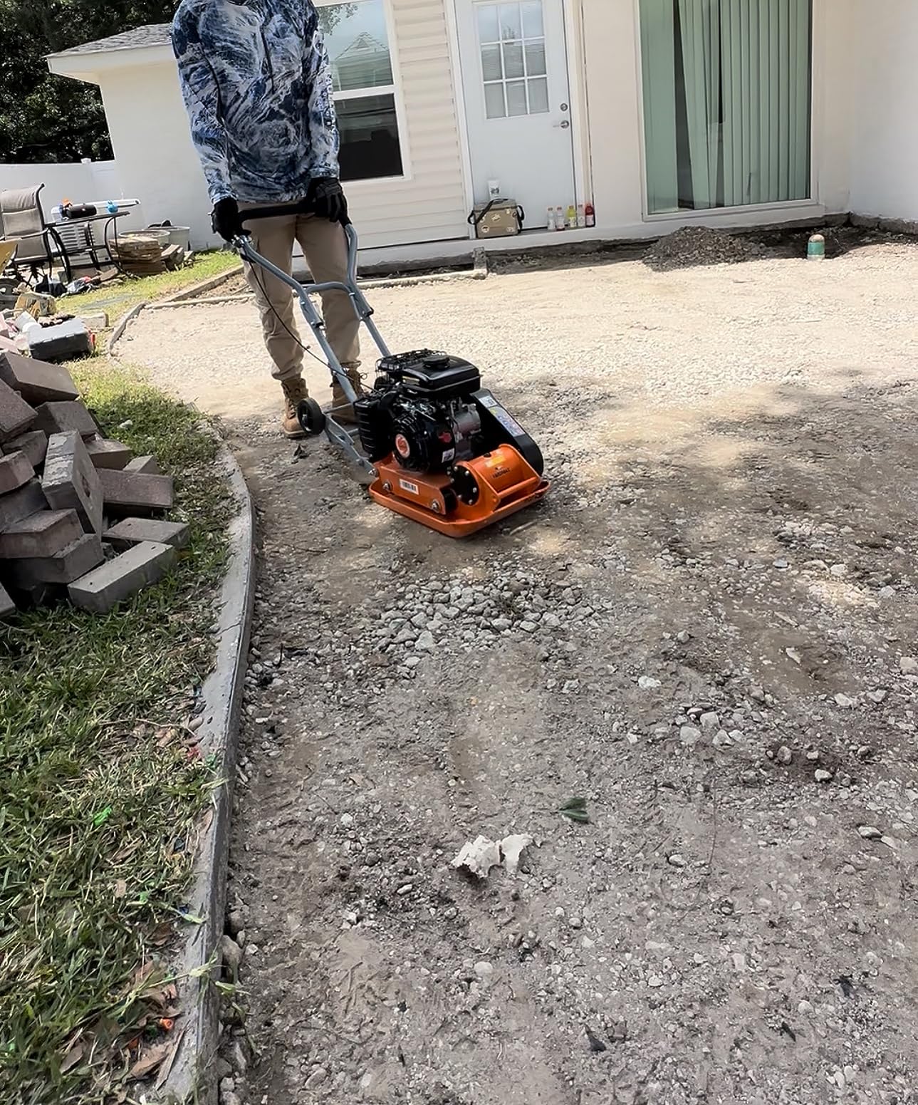 YARDMAX YC0850 1850 lb. Compaction Force Plate Compactor, 2.5 hp, 79cc, 5900 BPM customer photo 2