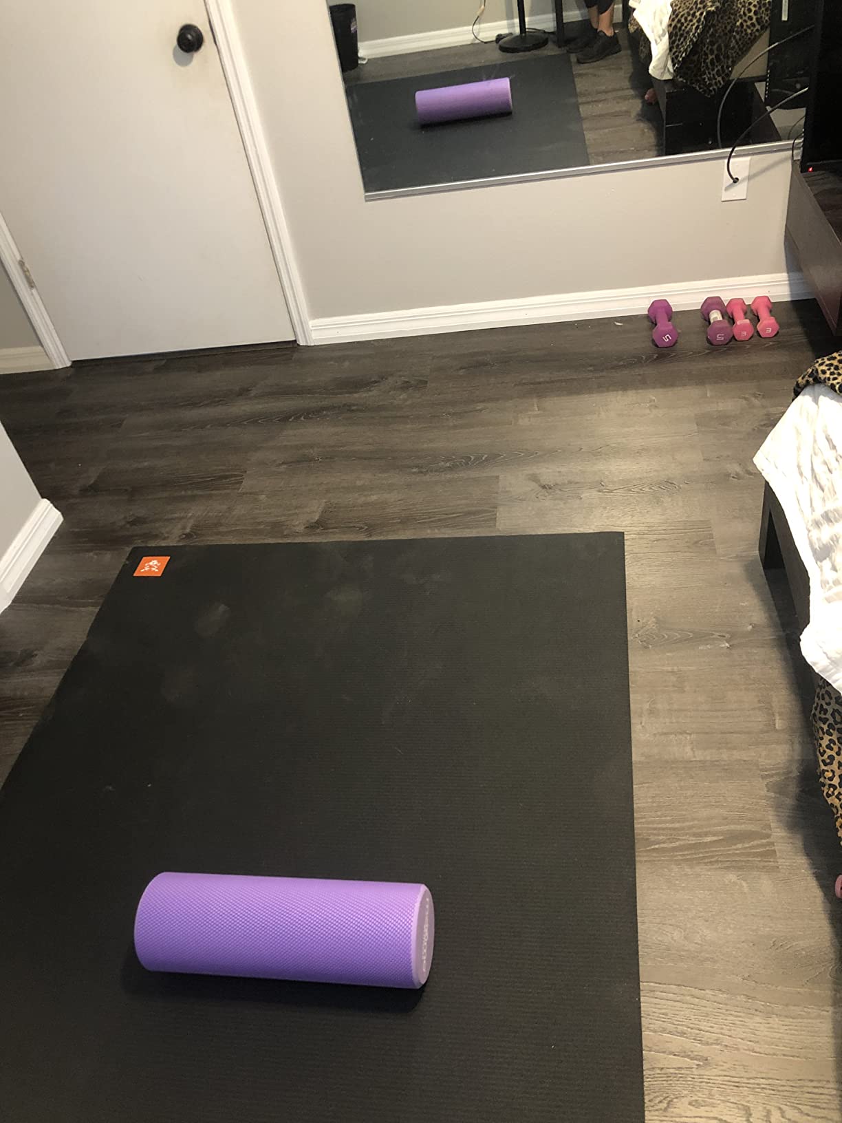 Maximo Fitness Foam Roller - High Density Exercise Roller for Trigger Point Self Massage, Muscle and Back Roller for Fitness, Physical Therapy, Yoga and Pilates, Gym Equipment customer photo 1