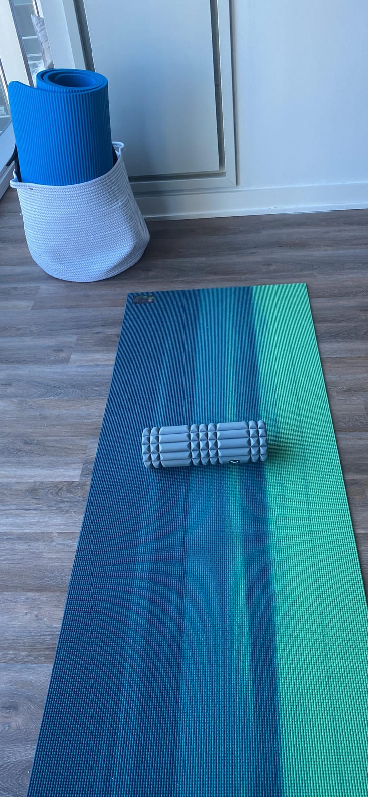 TriggerPoint CORE Foam Massage Roller with Softer Compression for Exercise, Deep Tissue and Muscle Recovery - Relieves Muscle Pain & Tightness, Improves Mobility & Circulation (12'', 18'', 36'') customer photo 2