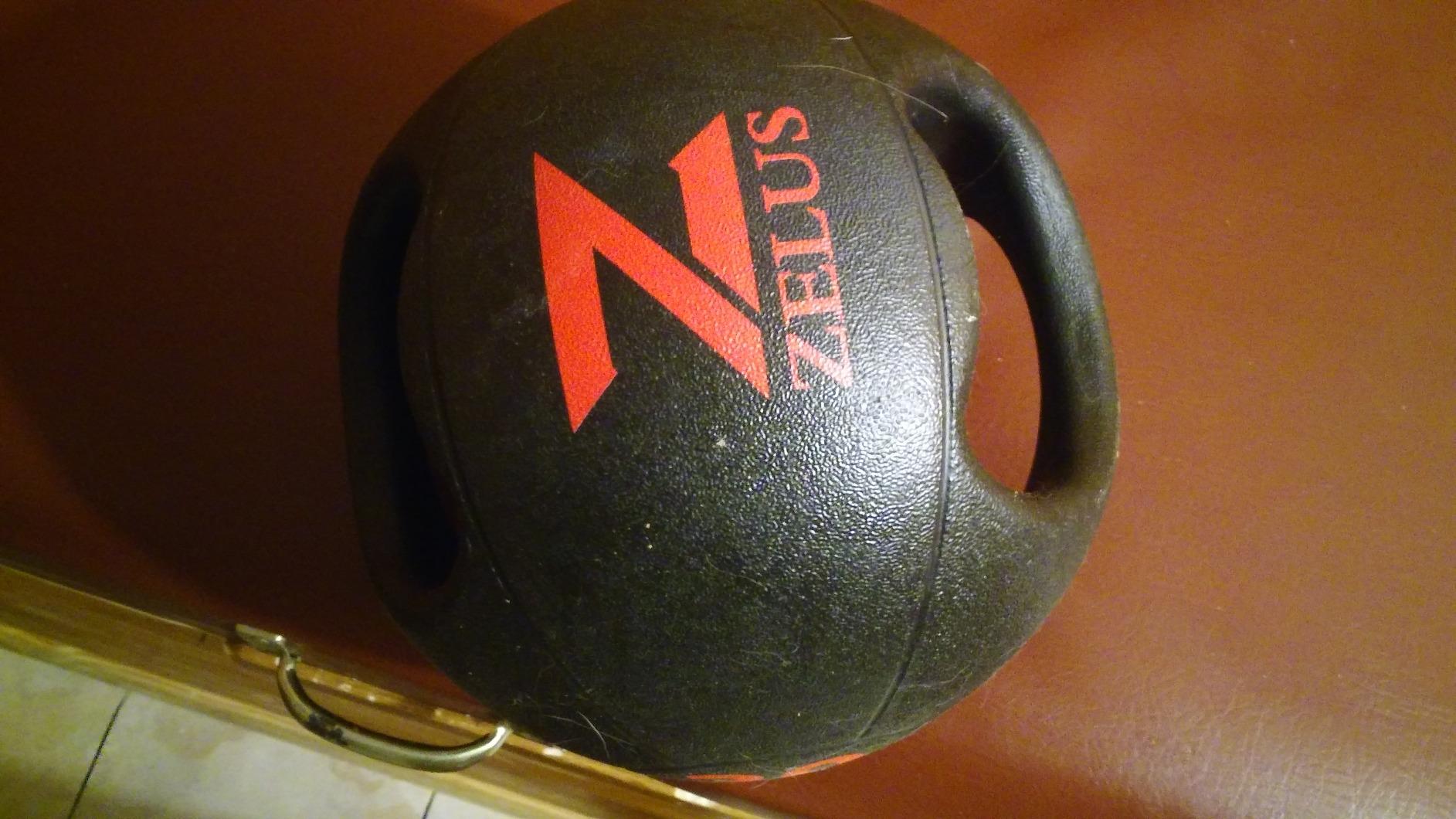 ZELUS Medicine Ball with Dual Grip| 10/20 lbs Exercise Ball |Weight Ball with Handles| Textured Grip Exercise Ball |Strength Training| Core Workouts customer photo 1