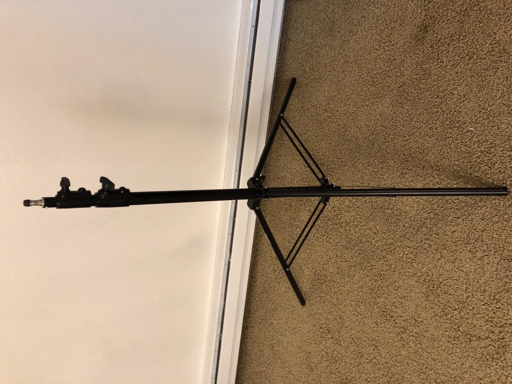EMART 8.5ft Heavy Duty Light Stand with Spring Cushioned for Photography customer photo 2