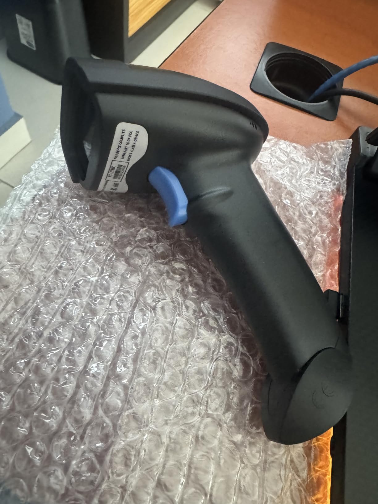 NETUM Bluetooth Barcode Scanner, Support 2.4G Wireless & Bluetooth & Wired | Connect Smart Phone, Tablet, PC, CCD Bar Code Reader Work with Windows, Mac,Android (NT-1228BC) customer photo 2