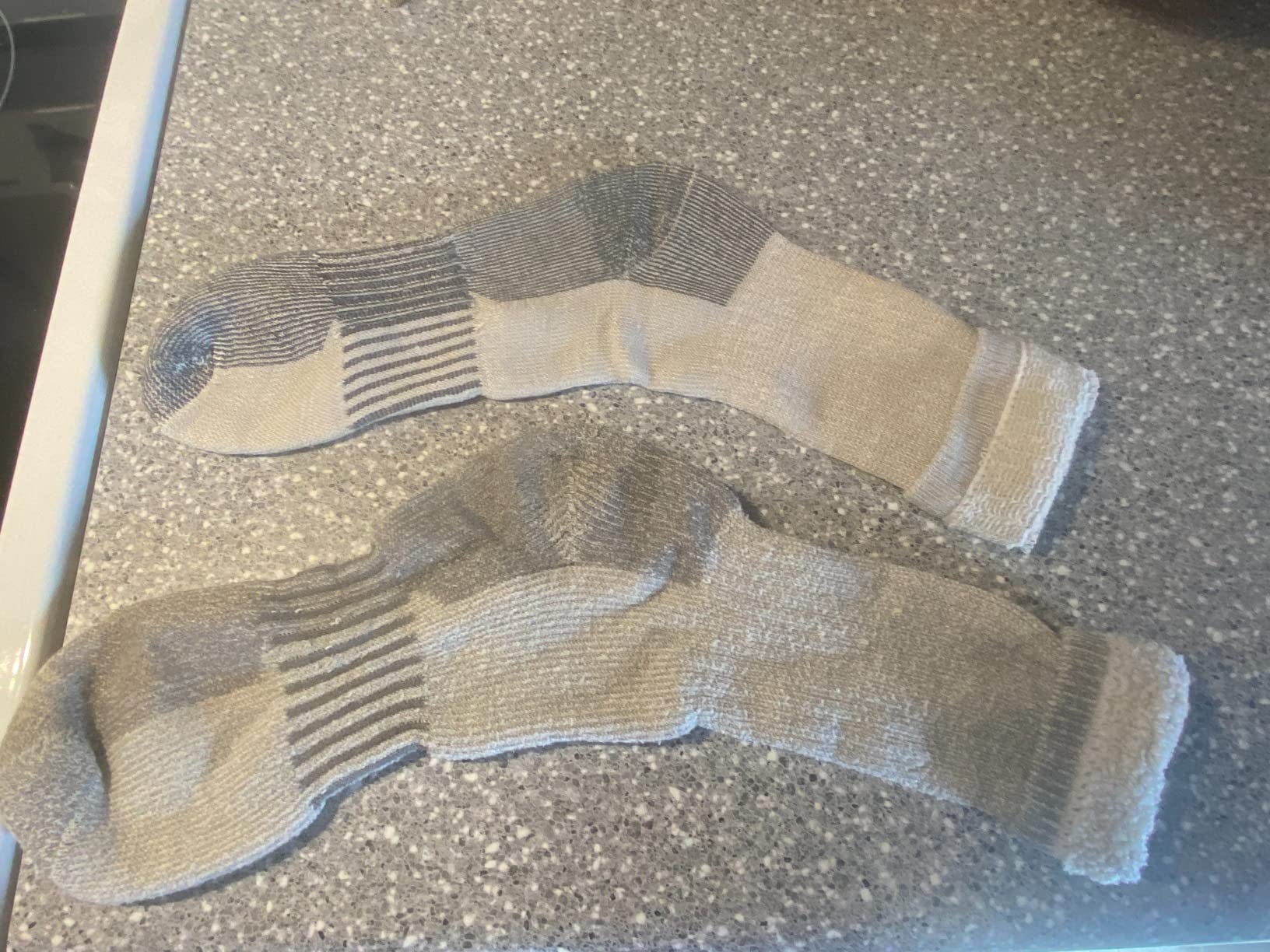 HOT FEET Wool Work Socks for Men & Women, Thick Winter Warm Boot Crew Socks - Stocking Stuffers 4 Pack, Size 4-12.5 customer photo 1