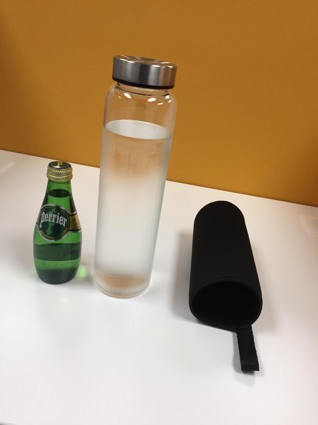 sunkey Glass Water Bottle 32 oz High Borosilicate with Neoprene Sleeve Leak Proof Lid Reusable Eco Friendly Bpa Free customer photo 1