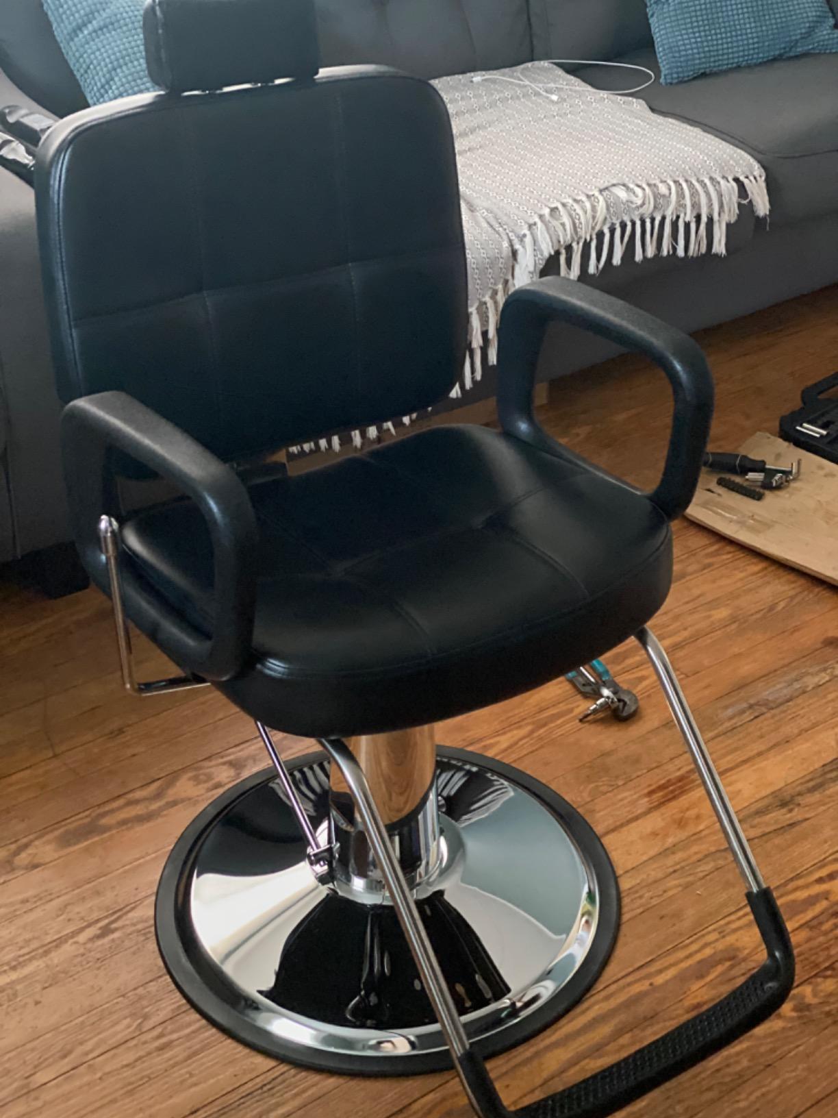 Hydraulic Reclining Barber Chair For Hair Stylist, Tattoo & Salon | Heavy Duty Hydraulic Chair With Reclining Backrest, Designed For Hair Styling, Tattoo & Professional Beauty Salon Services customer photo 2