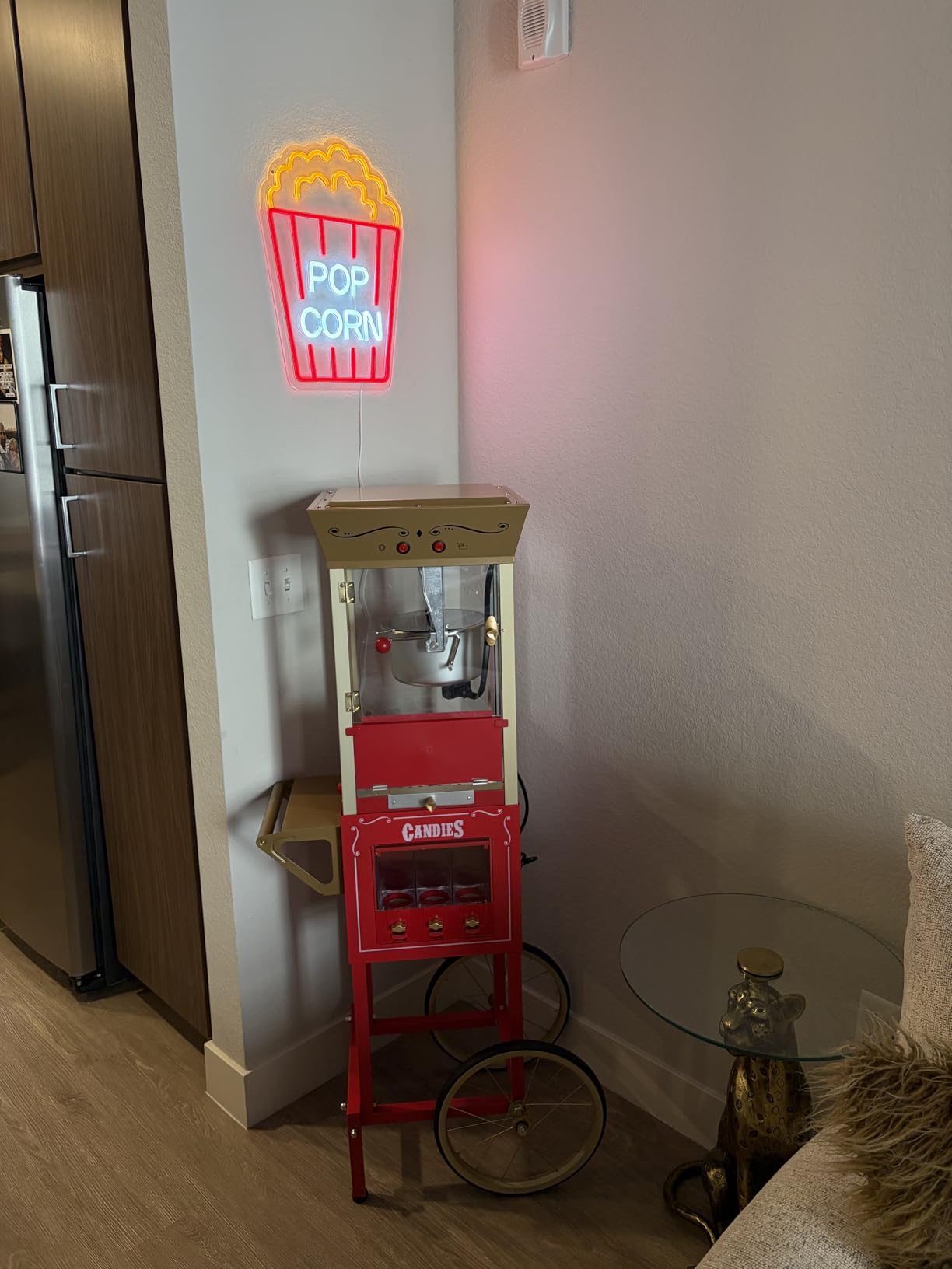 Nostalgia Popcorn Maker Machine - Professional Cart With 8 Oz Kettle Makes Up to 32 Cups - Vintage Popcorn Machine Movie Theater Style - Black customer photo 2