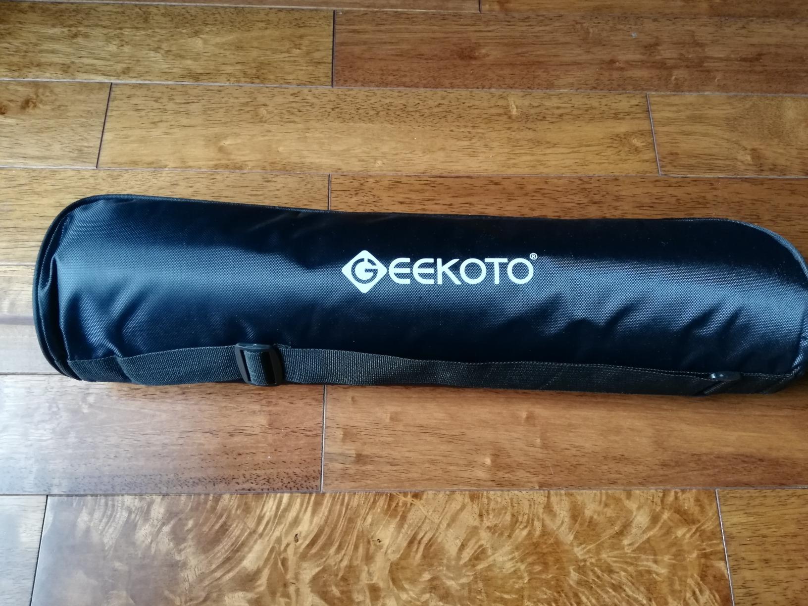 GEEKOTO Carbon Fiber Camera Tripod with 1/4