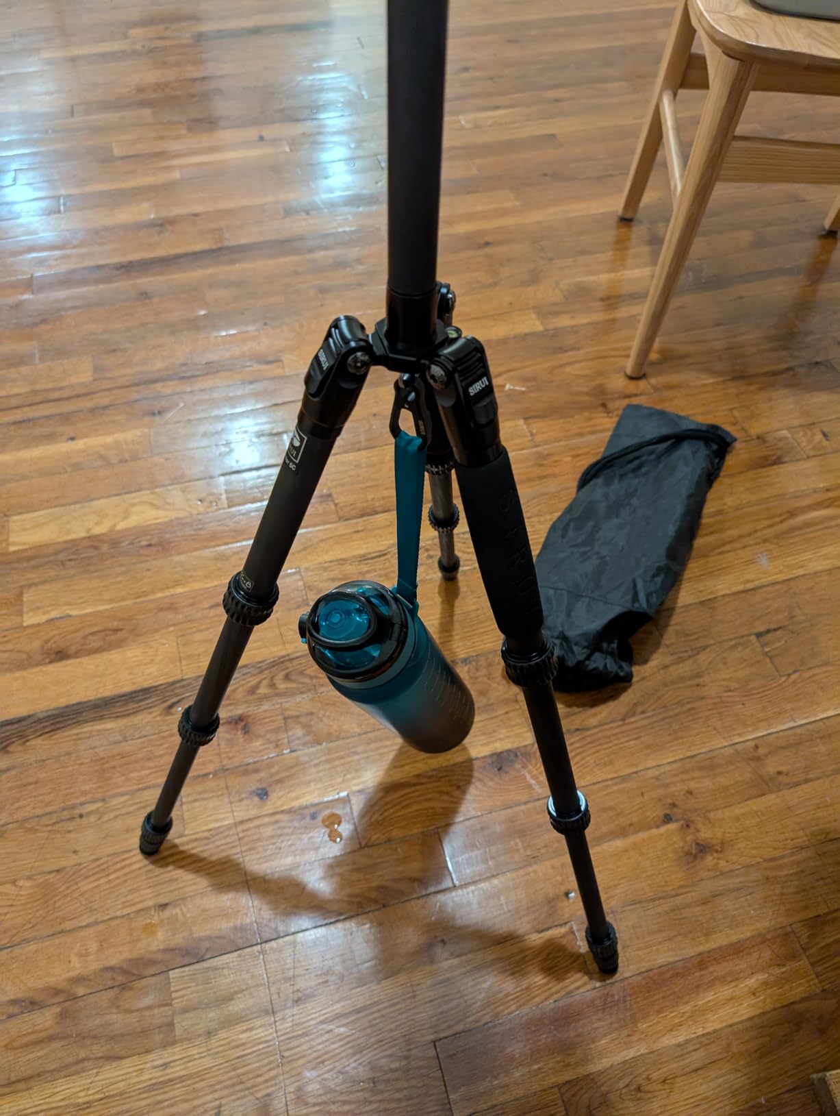 Sirui Compact Traveler 5C Tripod 54.3 inches Lightweight Carbon Fiber Travel Tripod for Camera with 360° Panorama Ball Head for Arca Swiss Quick Release Plate, Max Load 8.8lbs customer photo 1