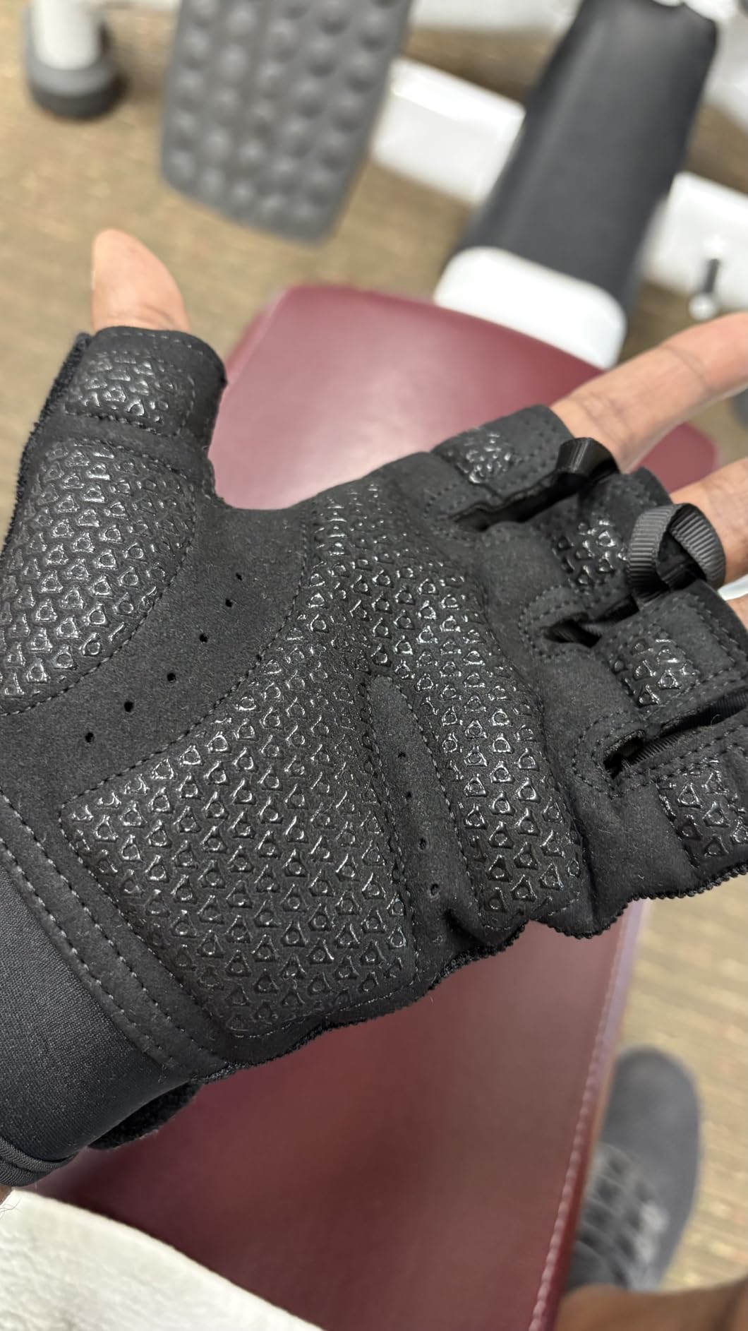 ATERCEL Workout Gloves for Men and Women, Exercise Gloves for Weight Lifting, Cycling, Gym, Training, Breathable and Snug fit customer photo 2