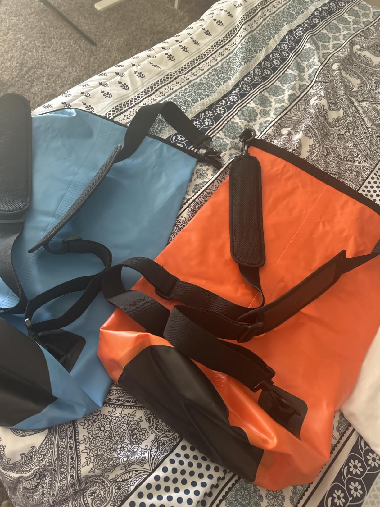Piscifun Dry Bag, Waterproof Floating Backpack 10L/20L/30L/40L customer photo 1