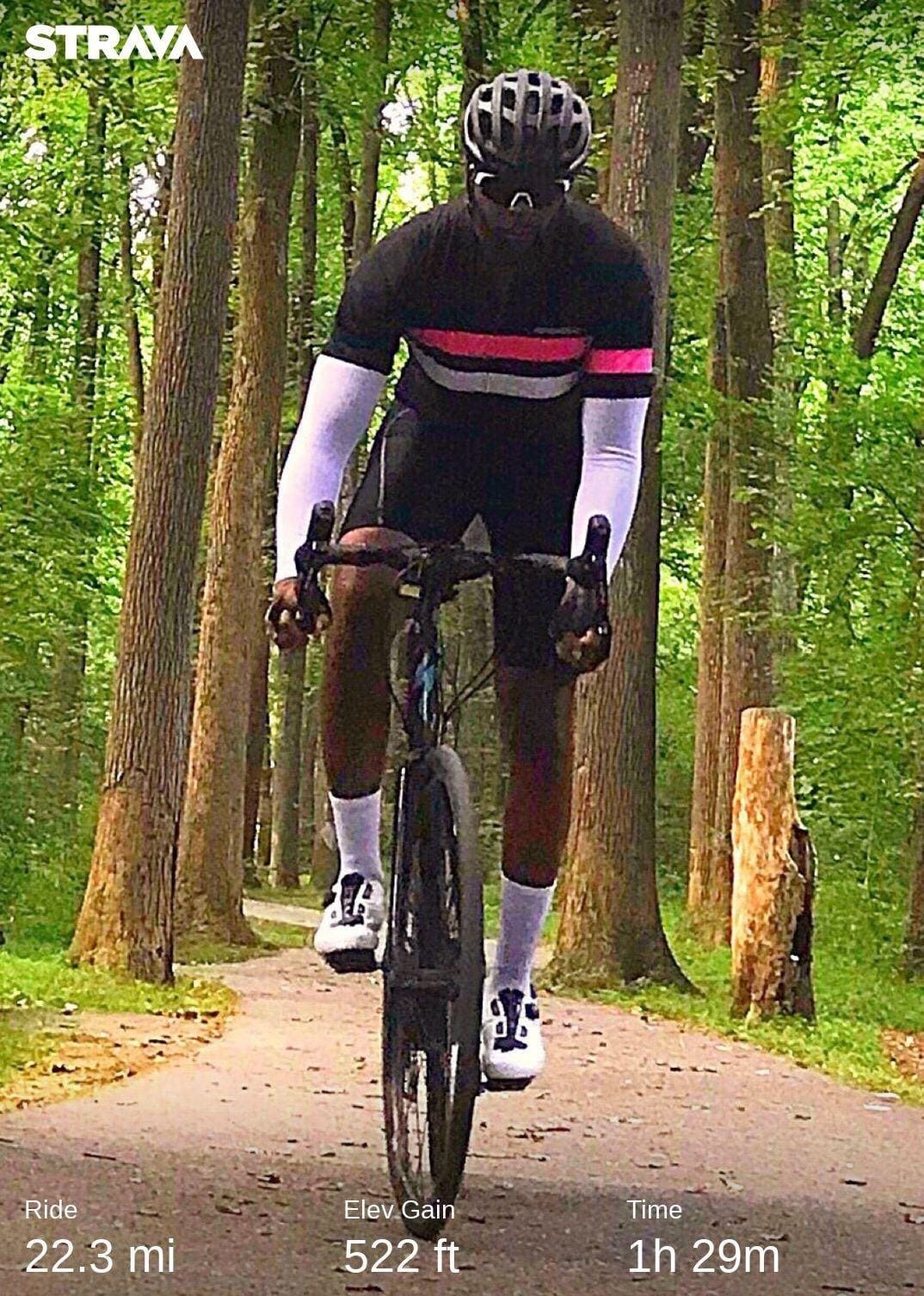 BERGRISAR Men's Cycling Jerseys Short Sleeves Bike Shirt customer photo 1