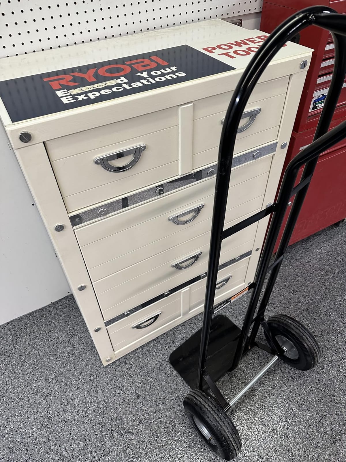 Ironton Steel Hand Truck, 600-Lb. Capacity, 10in. Pneumatic Tires | Heavy-duty frame, P-style handle, 14in. x 8.5in. toe plate, Controlled handling, Smooth travel over uneven floors customer photo 1