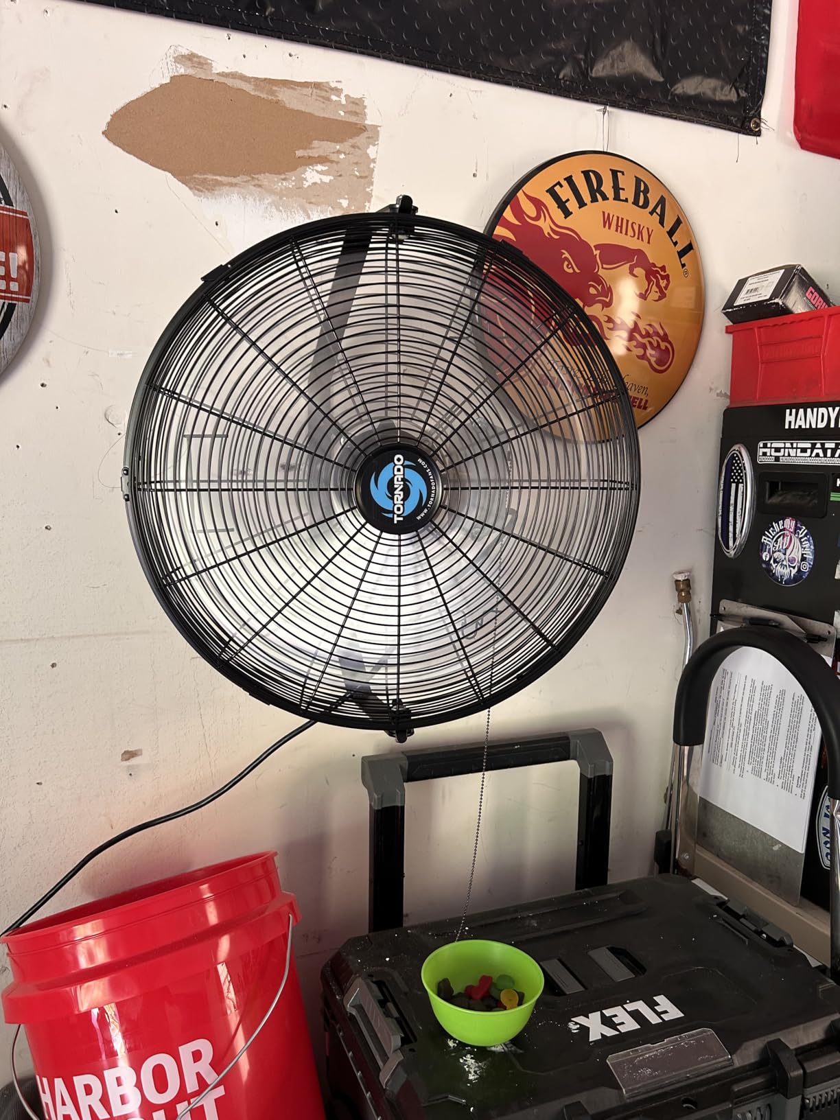 Tornado - 18 Inch High Velocity Industrial Wall Fan with TEAO Enclosure Motor - 4000 CFM - 3 Speed - 6.5 FT Cord - Industrial, Commercial, Residential Use - UL Safety Listed customer photo 2