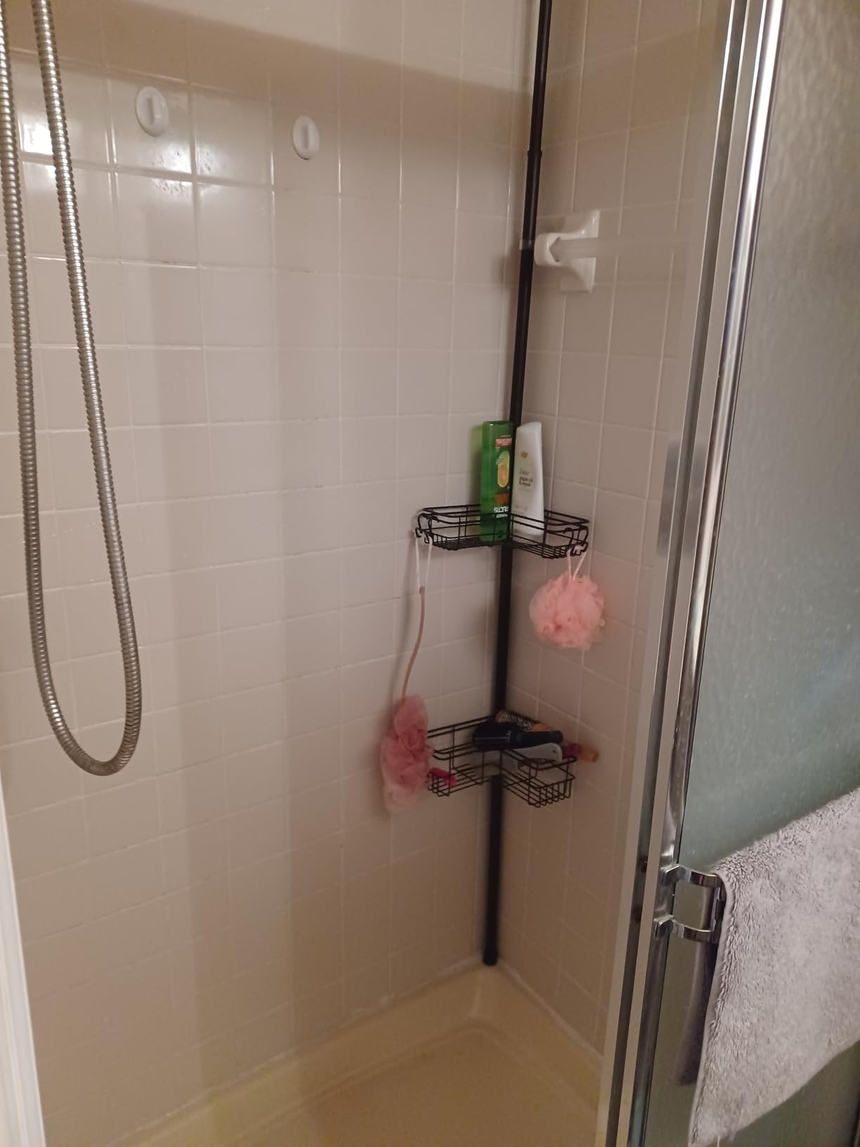 Zenna Home Tension Pole Shower Caddy Corner Organizer, Adjustable Standing Shower Caddy with 4 L-shaped Baskets and Hooks, Rust Resistant Bathroom Tension Rod Organizer, 60 to 97 Inch, Satin Nickel customer photo 1