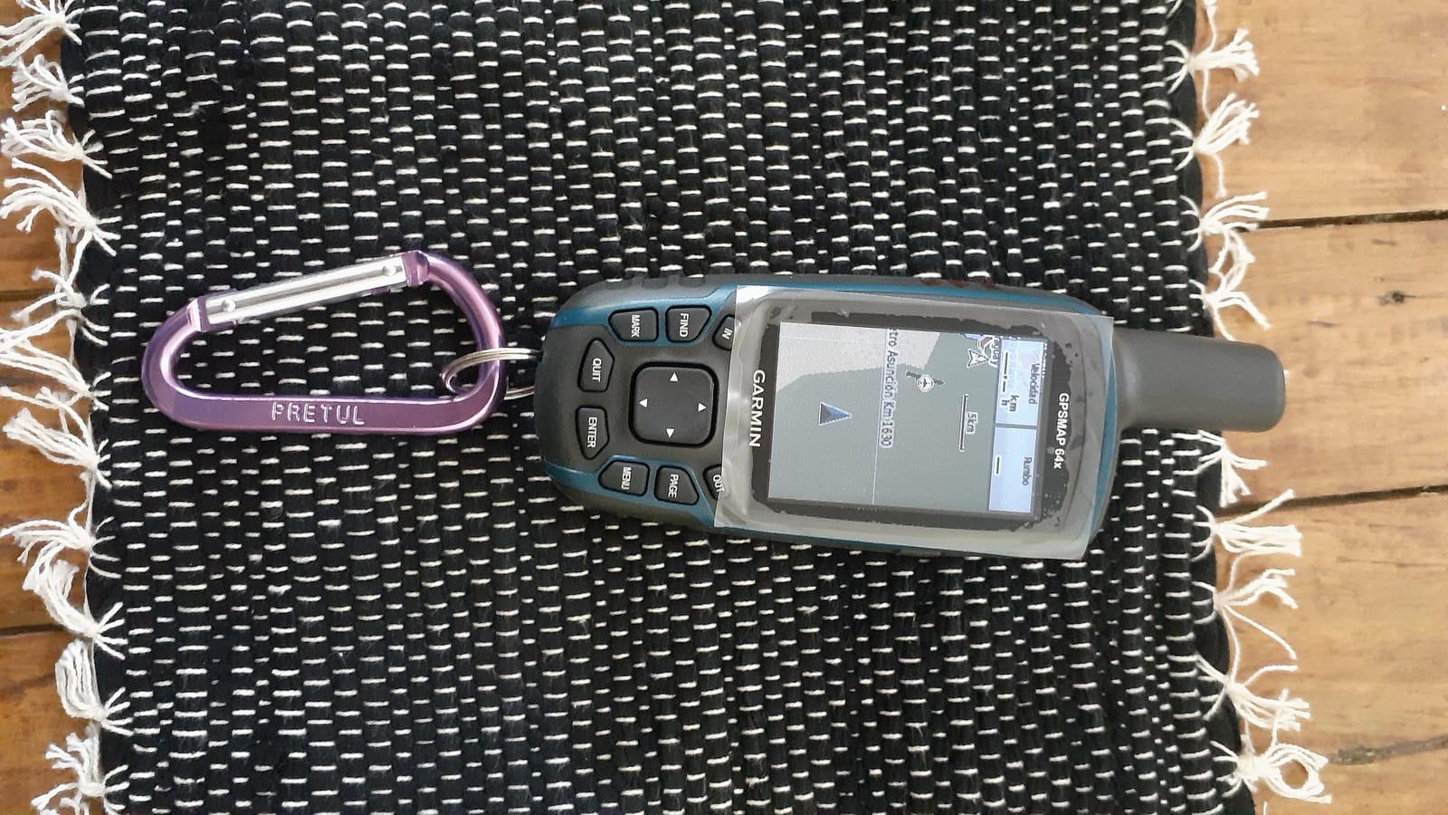 Garmin GPSMAP 64x, Handheld GPS, Preloaded with TopoActive Maps, Black/Navy customer photo 1