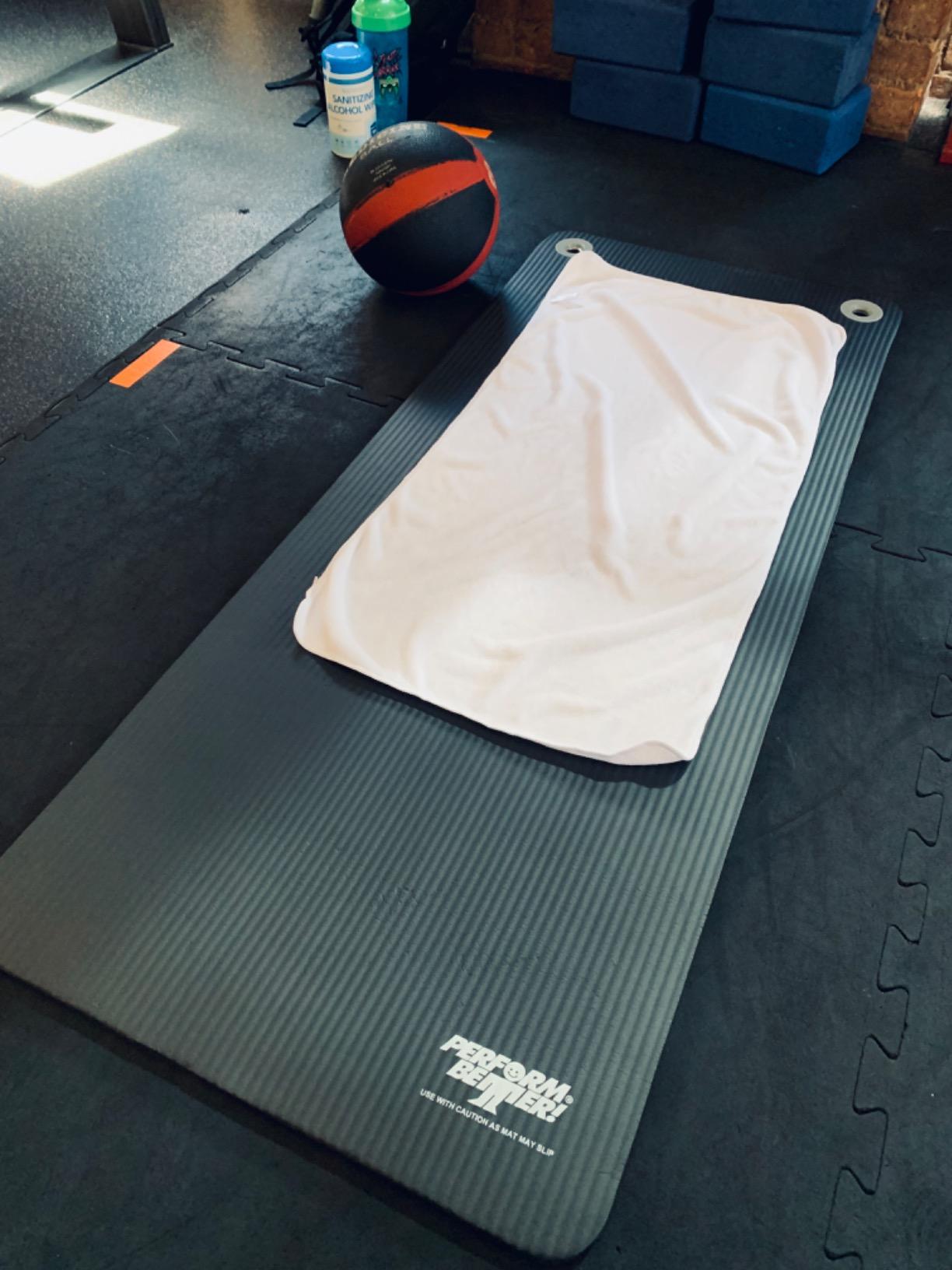 SINLAND Microfiber Gym Towels, Workout Sweat Towel 16x32In customer photo 1