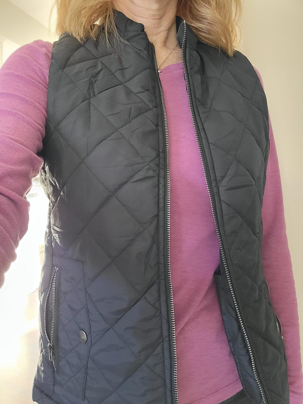 Argstar Women's Vest, Quilted Lightweight Zip Pockets Padded Gilet (XS-3XL) customer photo 1