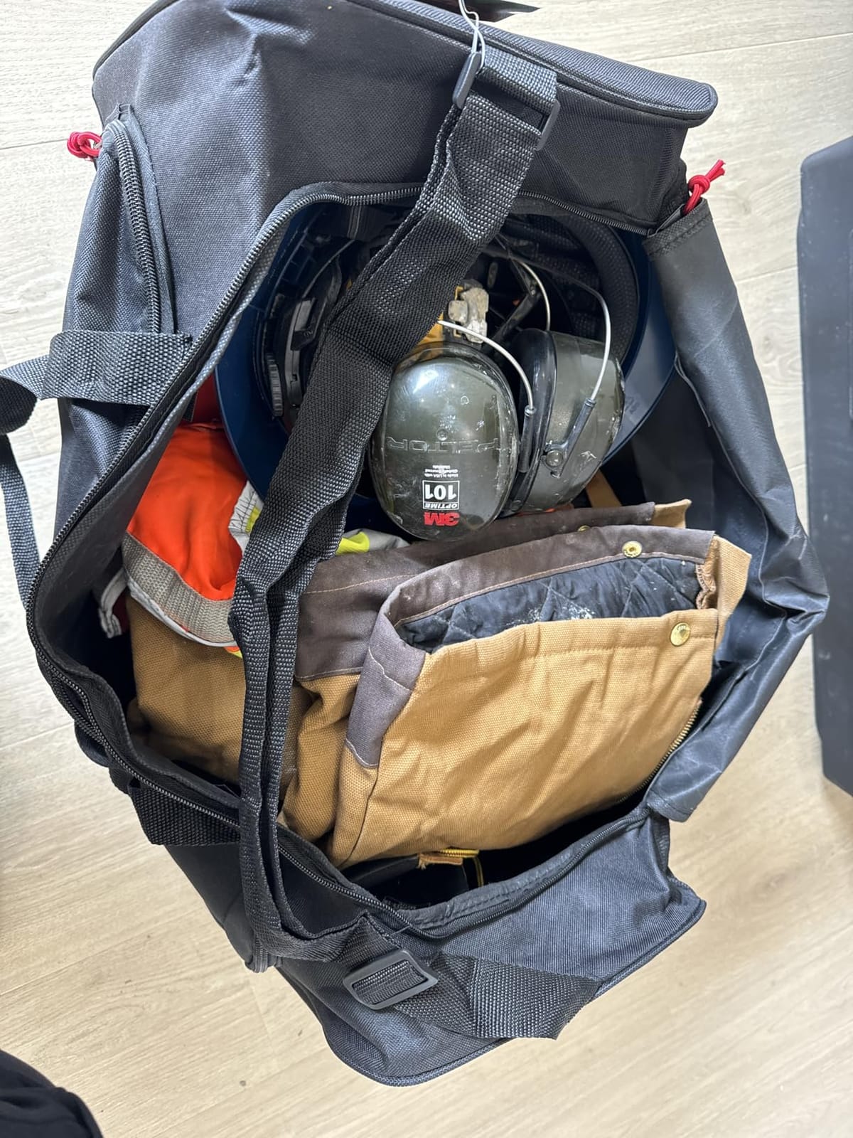 Lightweight Canvas Duffle Bags for Men & Women For Traveling, the Gym, and as Sports Equipment Bag/Organizer customer photo 2
