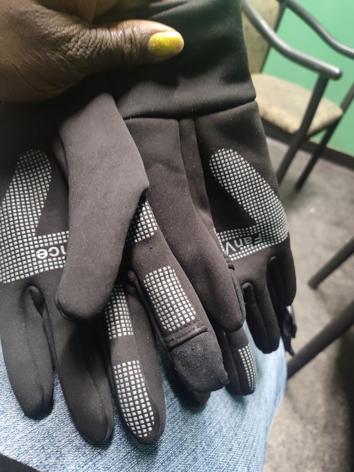 FanVince Winter Gloves Touch Screen Water Resistant Windproof Thermal for Running Cycling Driving Hiking for Men Women customer photo 1