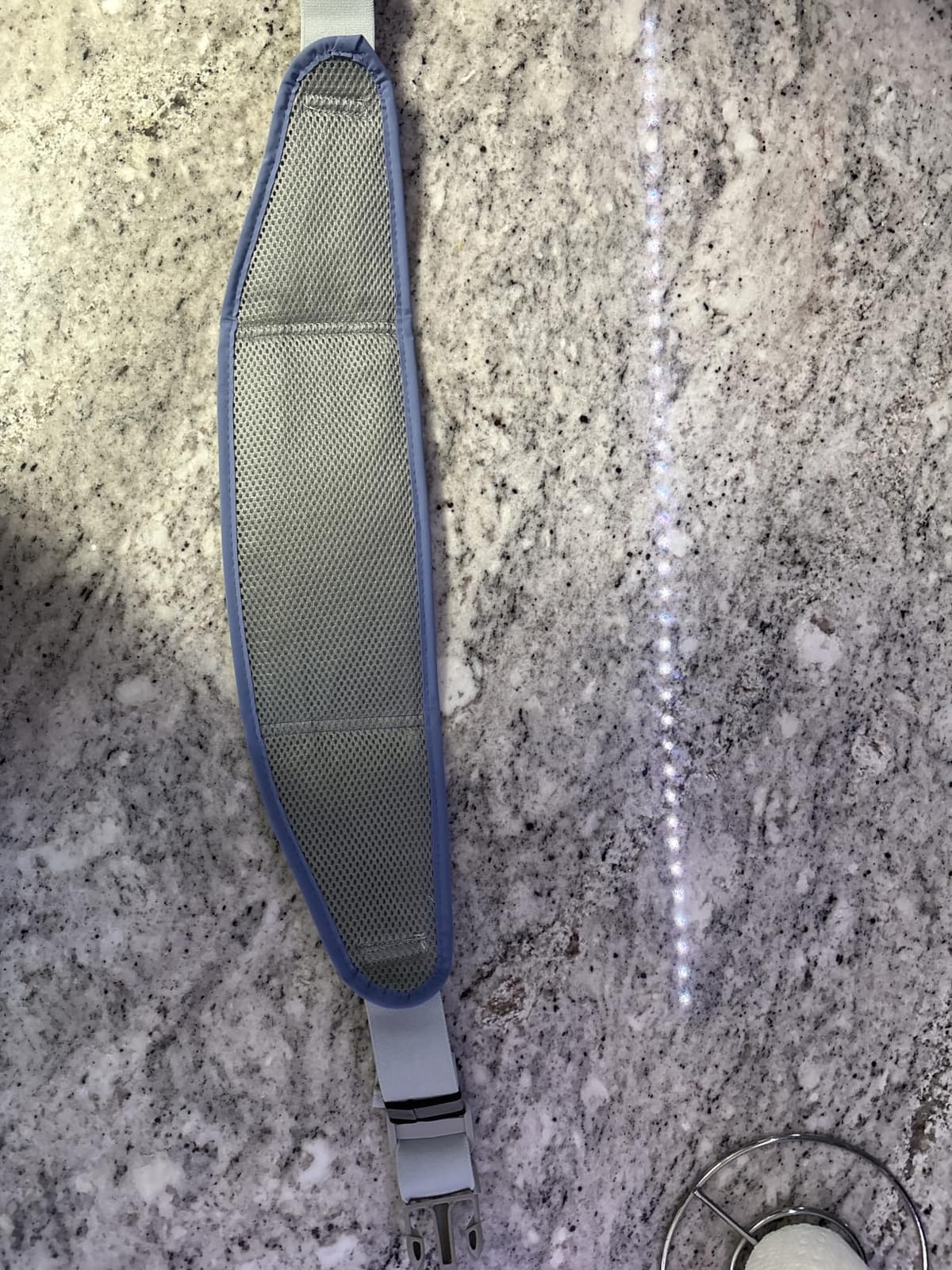 USHAKE Slim Running Belt, Workout Fanny Pack for Men Women,Exercise Waist Pack for Apple iPhone Holder, Runner Belt for Running Walking Cycling Camping Gym customer photo 2