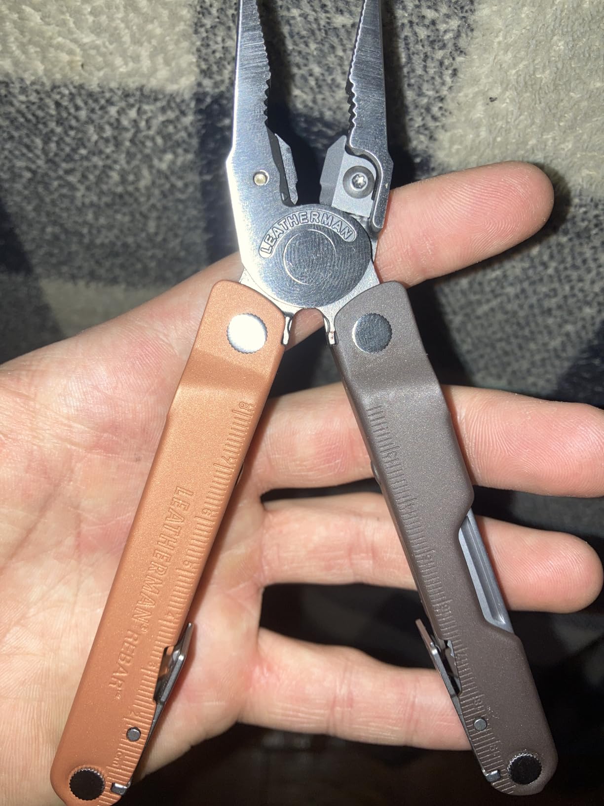 LEATHERMAN Rebar Multi-Tool, Replaceable Wire Cutters and Saw, Coyote Tan customer photo 2