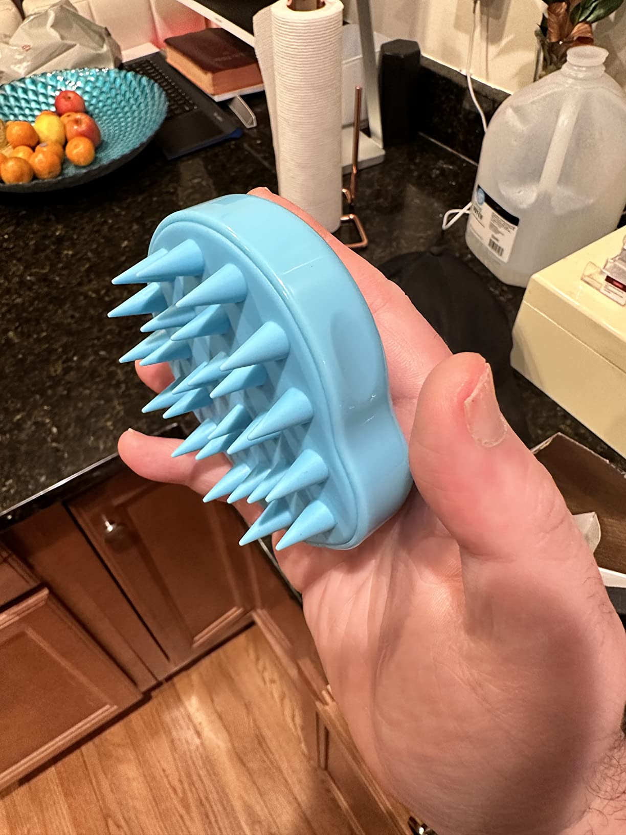 FREATECH Scalp Scrubber Scalp Massager Hair Growth, Shower Shampoo Brush with Silicone Bristles for Dandruff Removal and Hair Care, Wet & Dry Hair Massager Scalp Exfoliator for Men Women Kids，Black customer photo 2