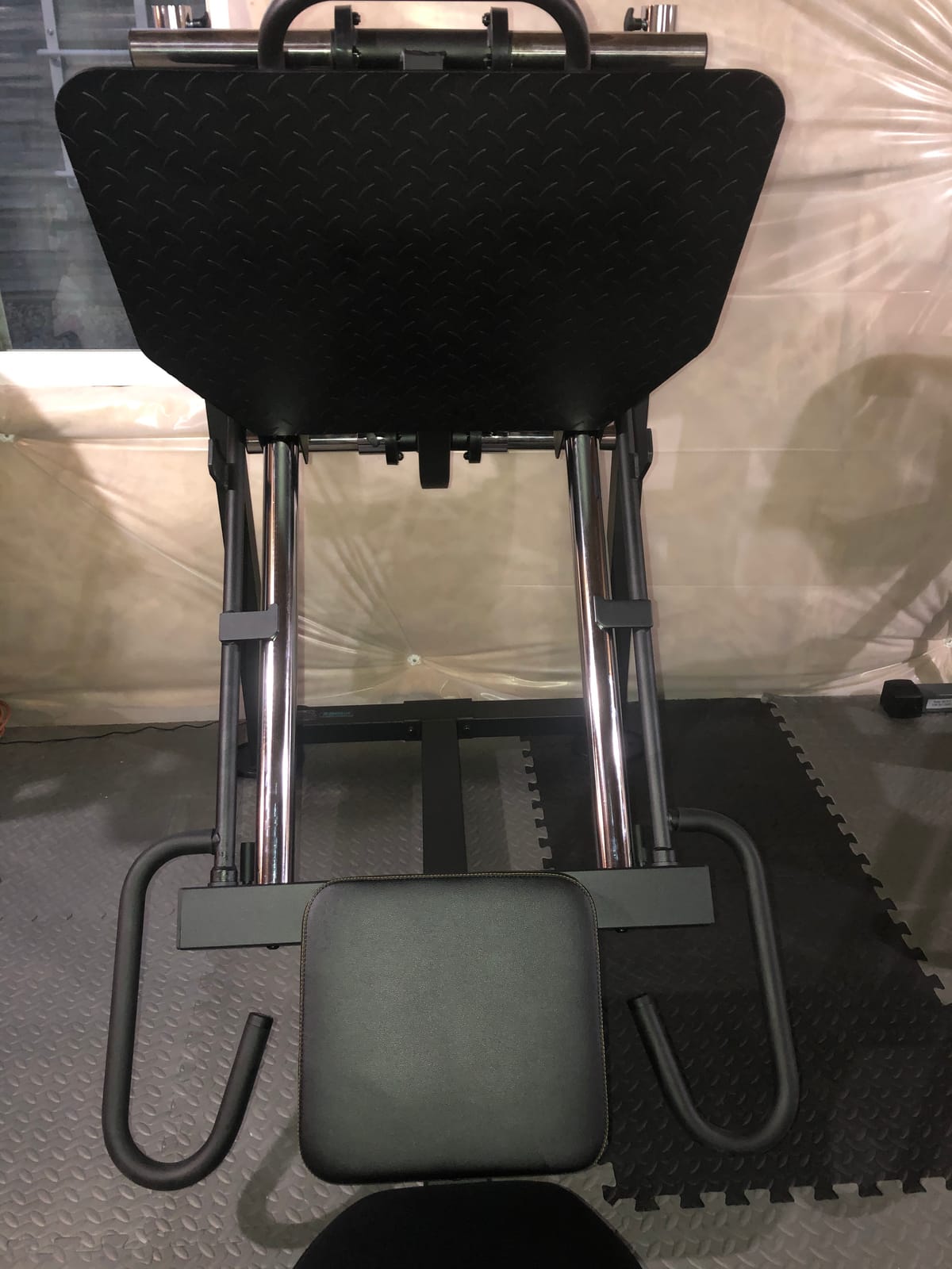 Powertec Leg Press, Black customer photo 1