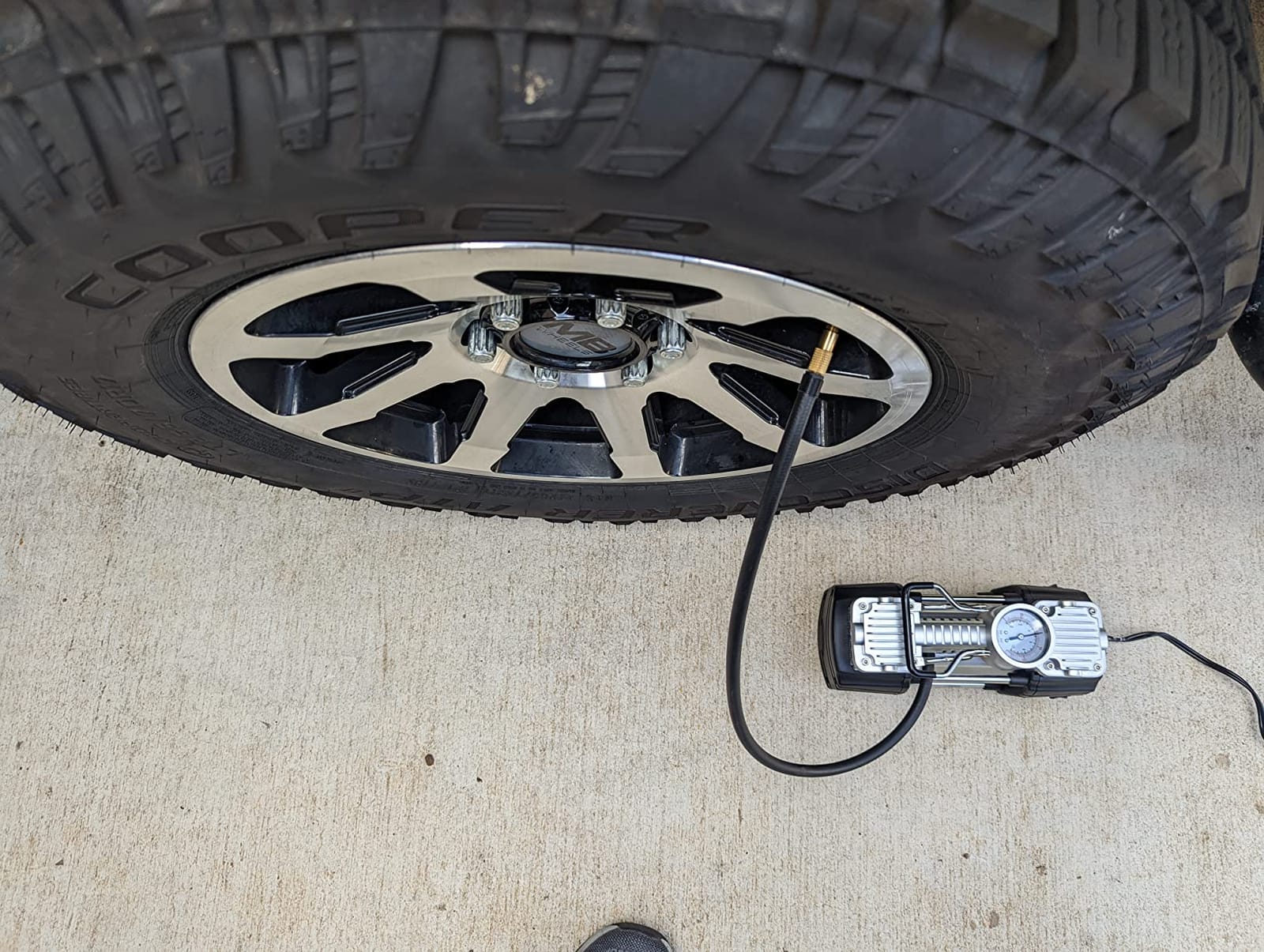 Asani 12V Air Compressor, 150 PSI Portable Double Cylinder Tire Inflator customer photo 2