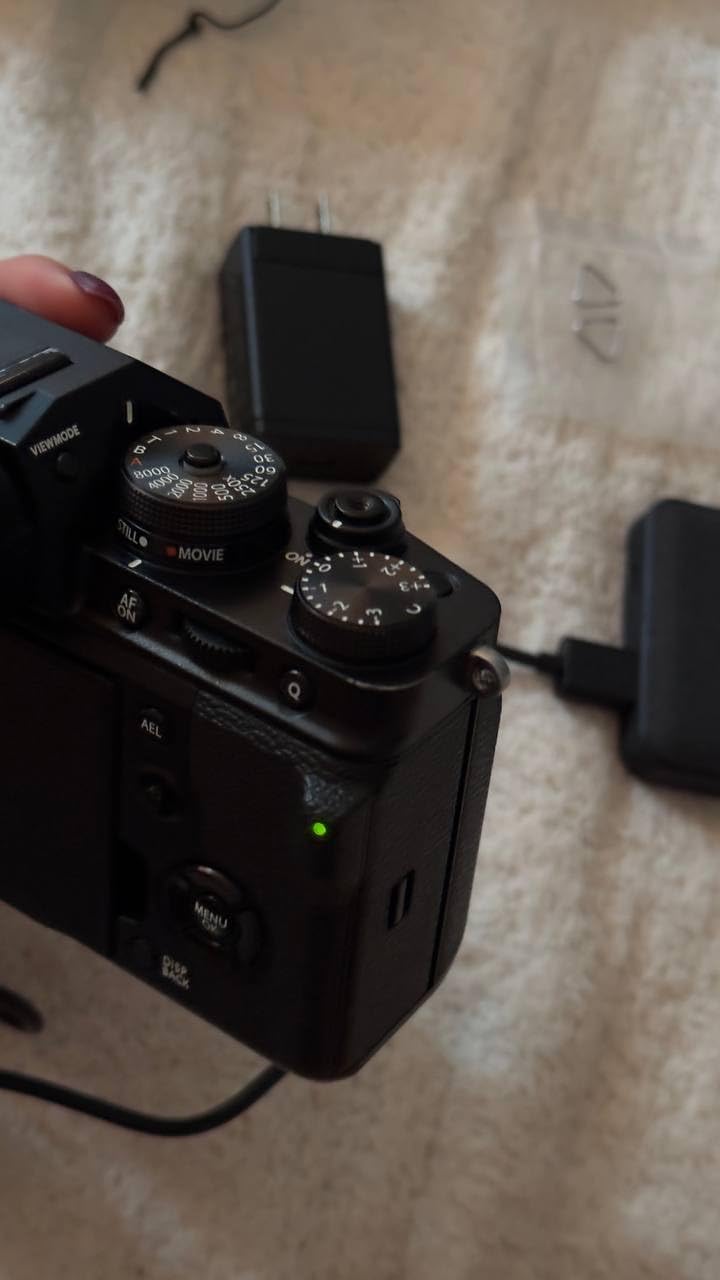 Fujifilm X-T4 Mirrorless Camera Body - Black customer photo 2