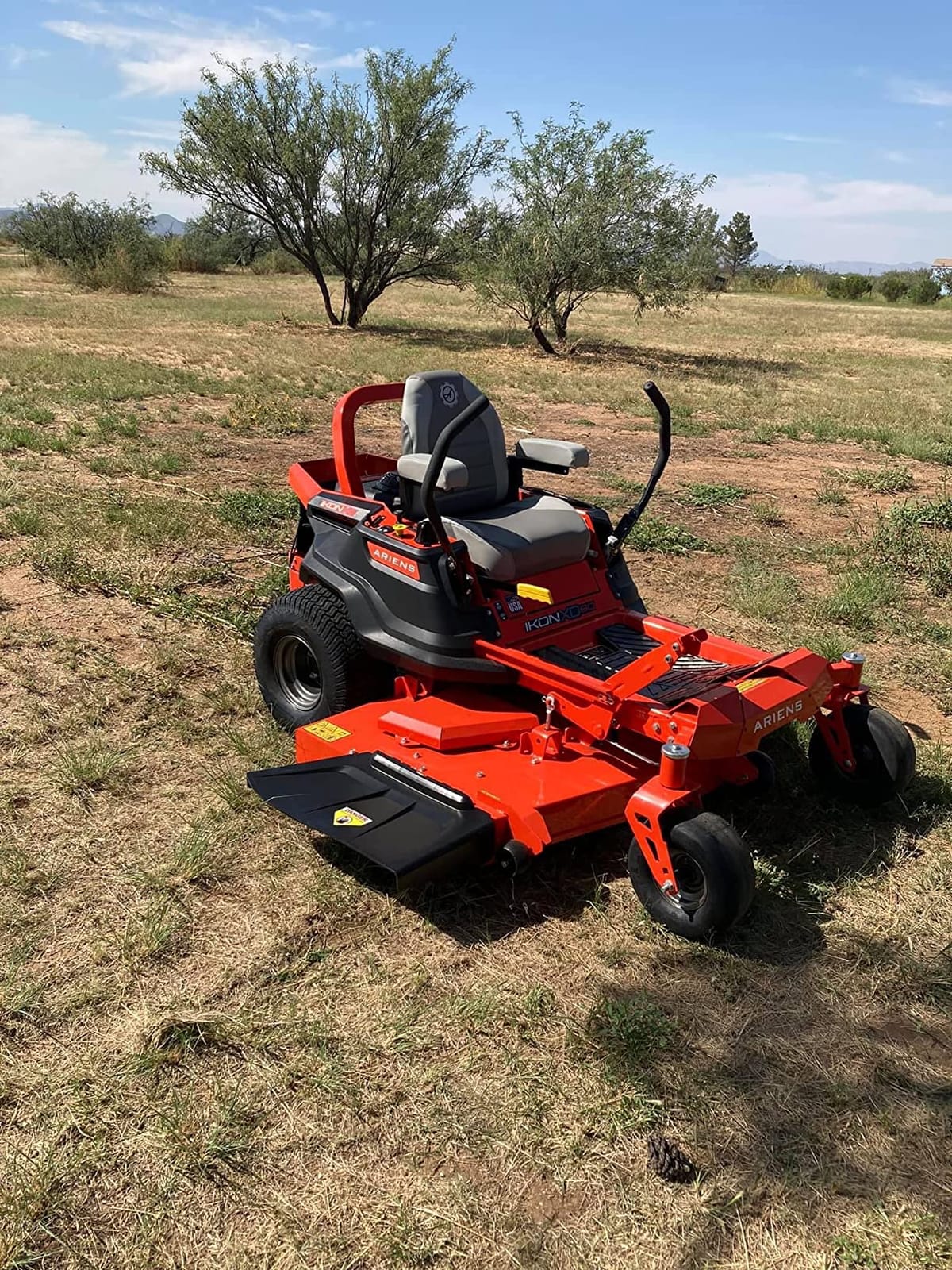 Ariens Ikon XD Zero Turn Radius Tractor, 23-HP FR691 Kawasaki Engine, 60-in. Deck - Quantity 1 customer photo 2