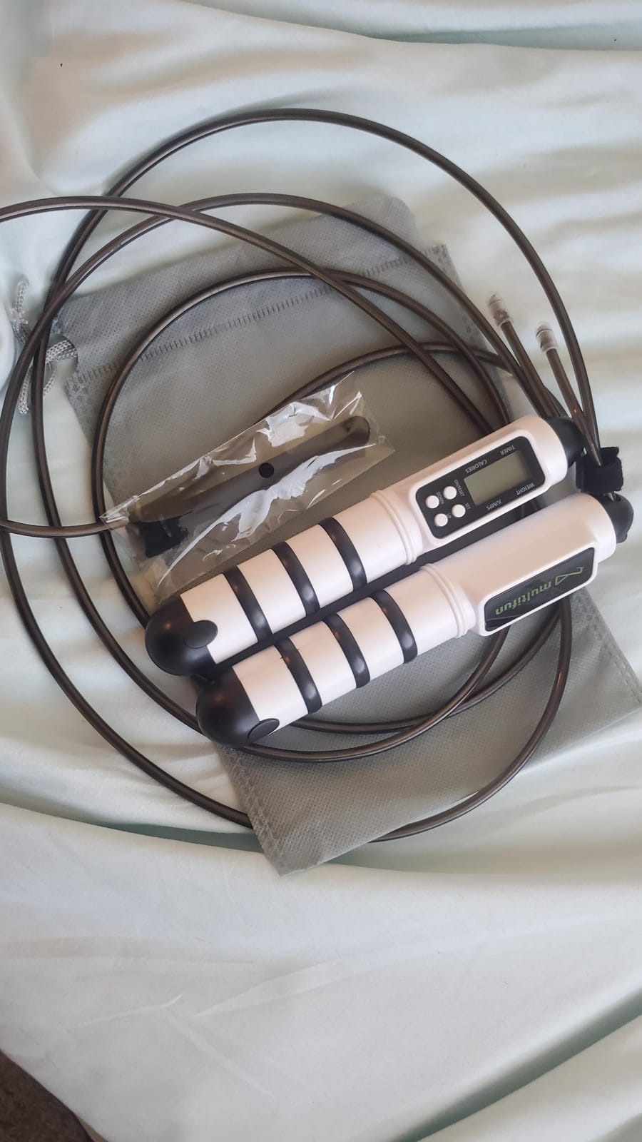 multifun Digital Jump Rope with Smart Counter & Timer - Adjustable Speed Skipping Rope for Fitness, Weight Loss, Boxing, MMA - Tangle-Free Ball Bearings & Anti-Slip Handles for Men, Women, Kids.(2026 New Evolution for 3second Rope Swap) customer photo 2