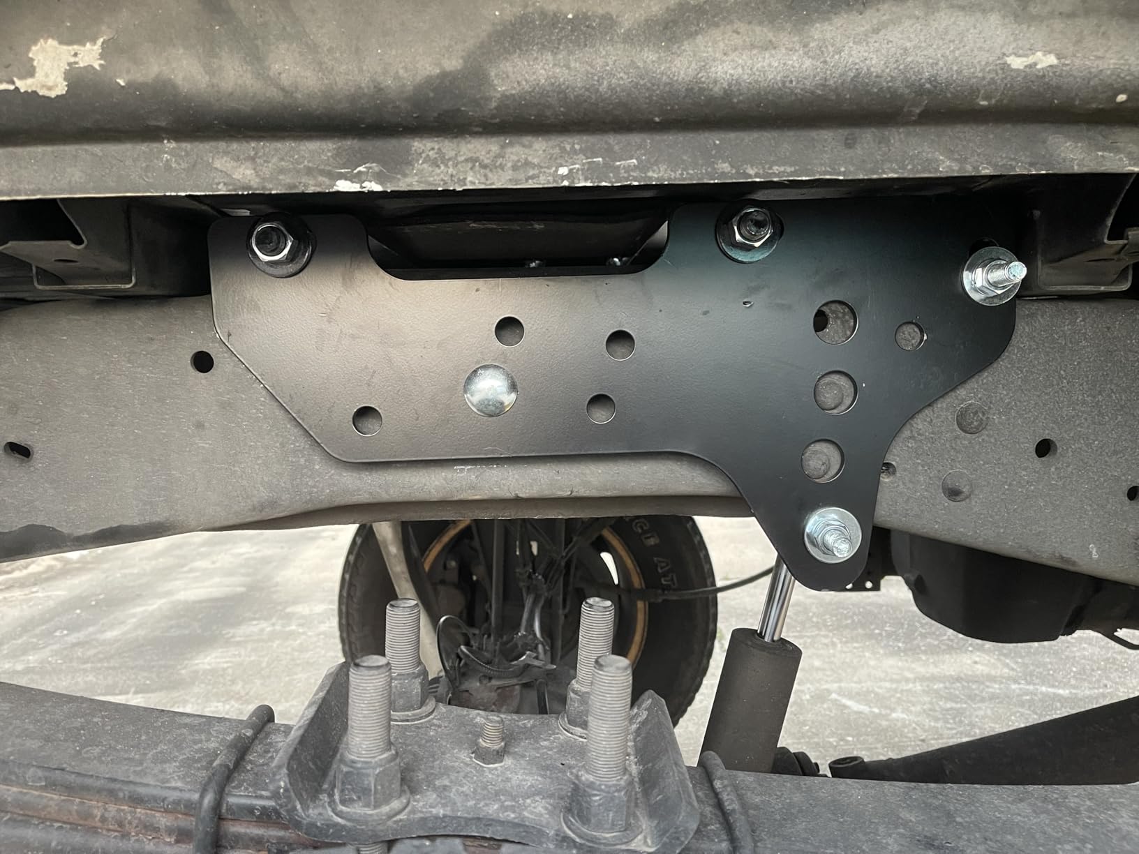 ECOTRIC Gooseneck Trailer Hitch Compatible with 99-16 F250 F350 | Compatible with 1999-2016 Ford F250 F350 Super Duty, 2-5/16-In. Flip-Over Ball, 30,000 lbs customer photo 1