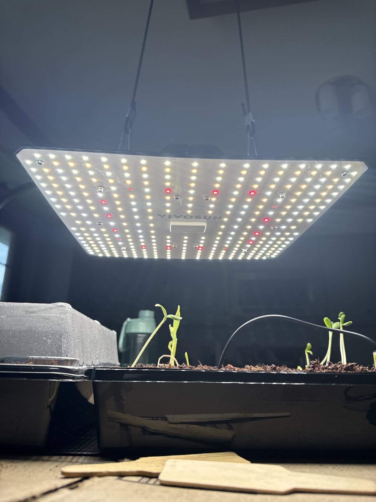 VIVOSUN LumaLight 100W LED Grow Light, Full Spectrum Plant Light customer photo 2
