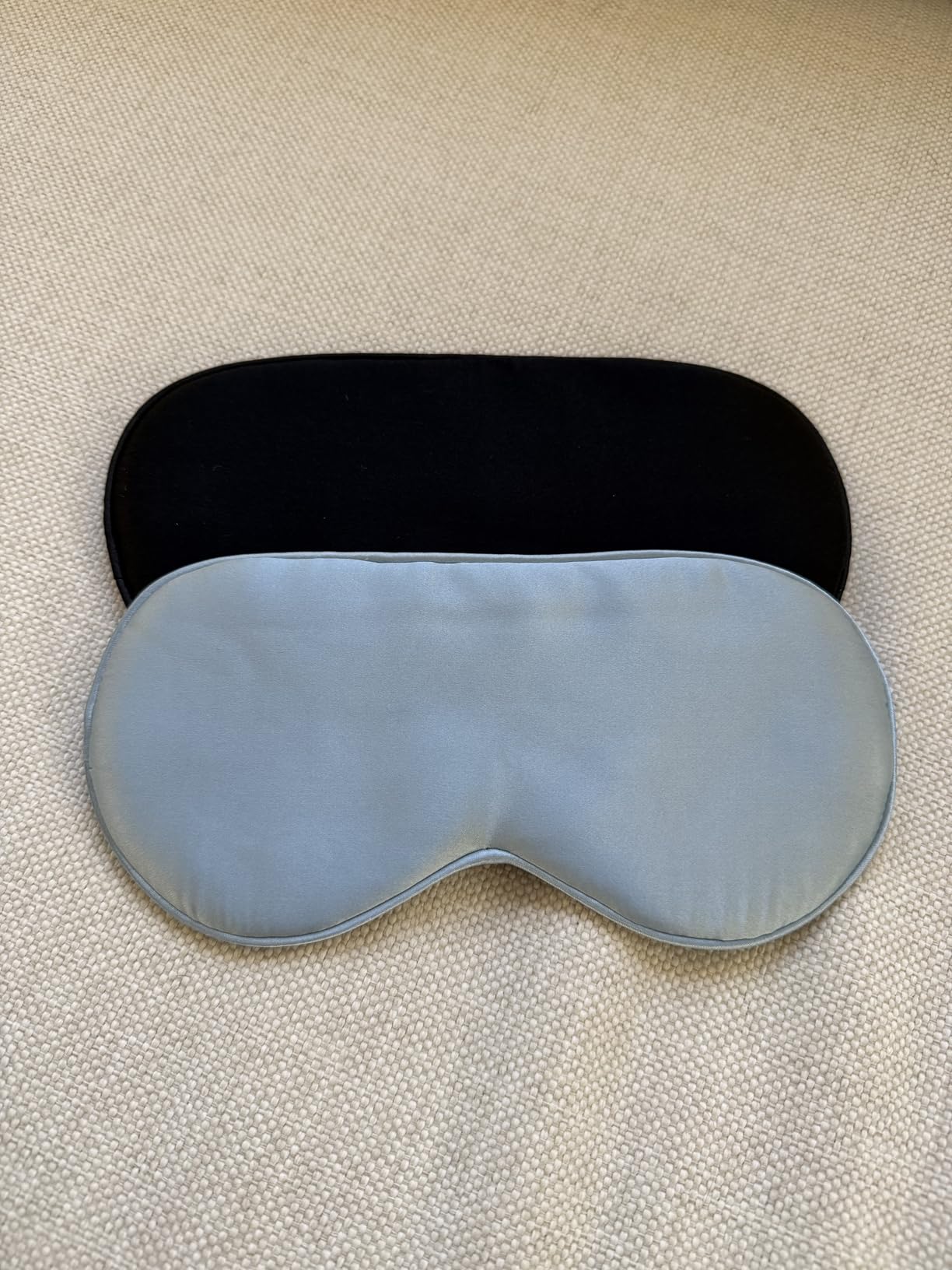 BeeVines 100% Mulberry Silk Sleep Mask, Light Blocking Eye Masks (2 Packs) customer photo 1