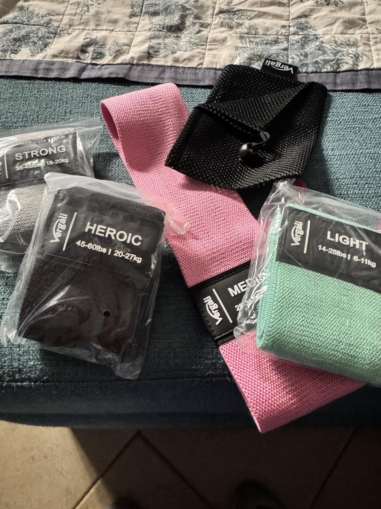 Resistance Bands for Working Out with Workout Bands Guide. 4 Booty Bands for Women Men Fabric Elastic Bands for Exercise Bands Resistance Bands for Legs Bands for Working Out Hip Thigh Glute Bands Set customer photo 2