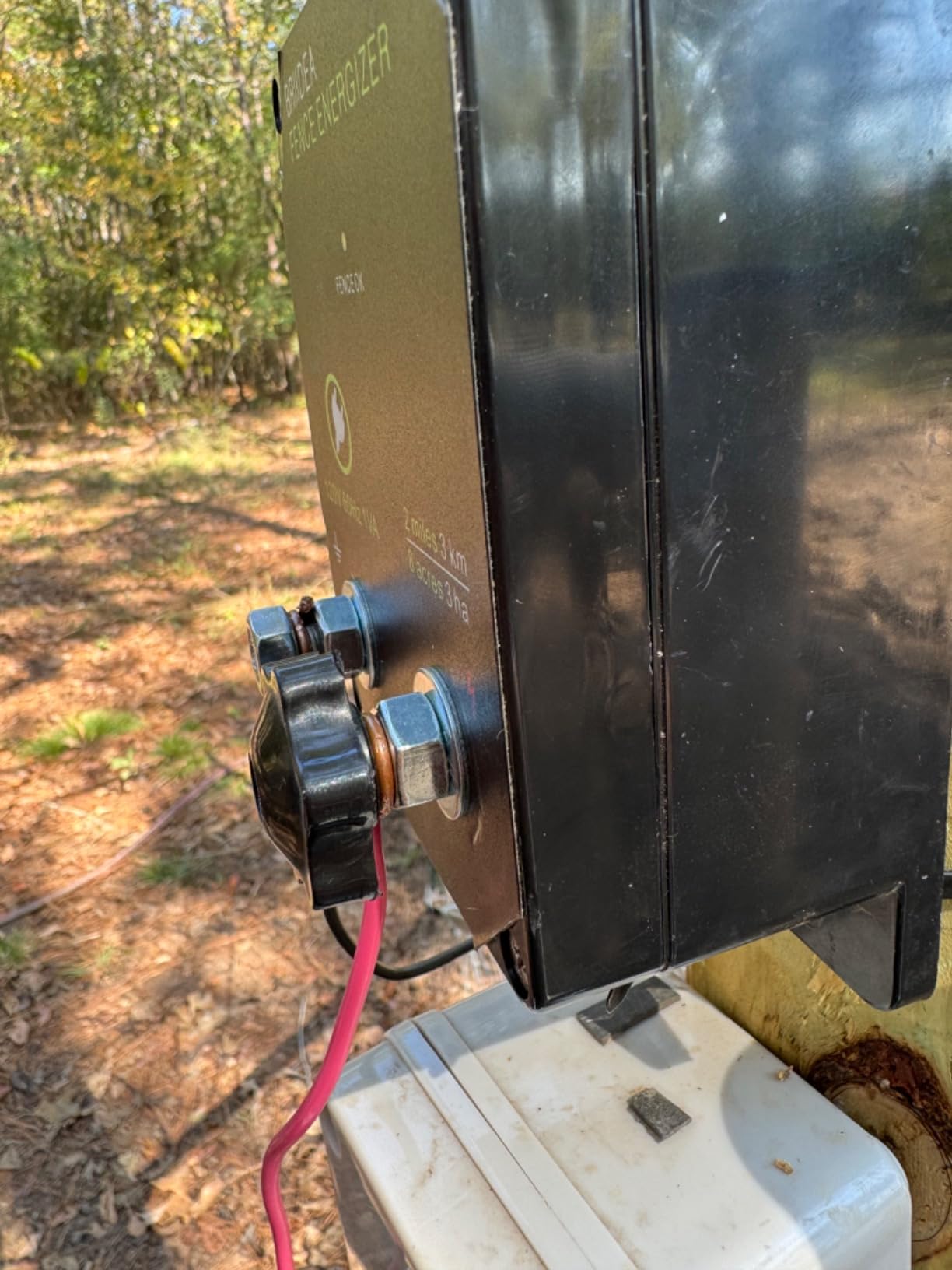 Briidea 2-Mile Electric Fence Energizer for Preventing Wild Animals Intruding 8 Acres Output Voltage 5000 V 0.1Joule customer photo 1
