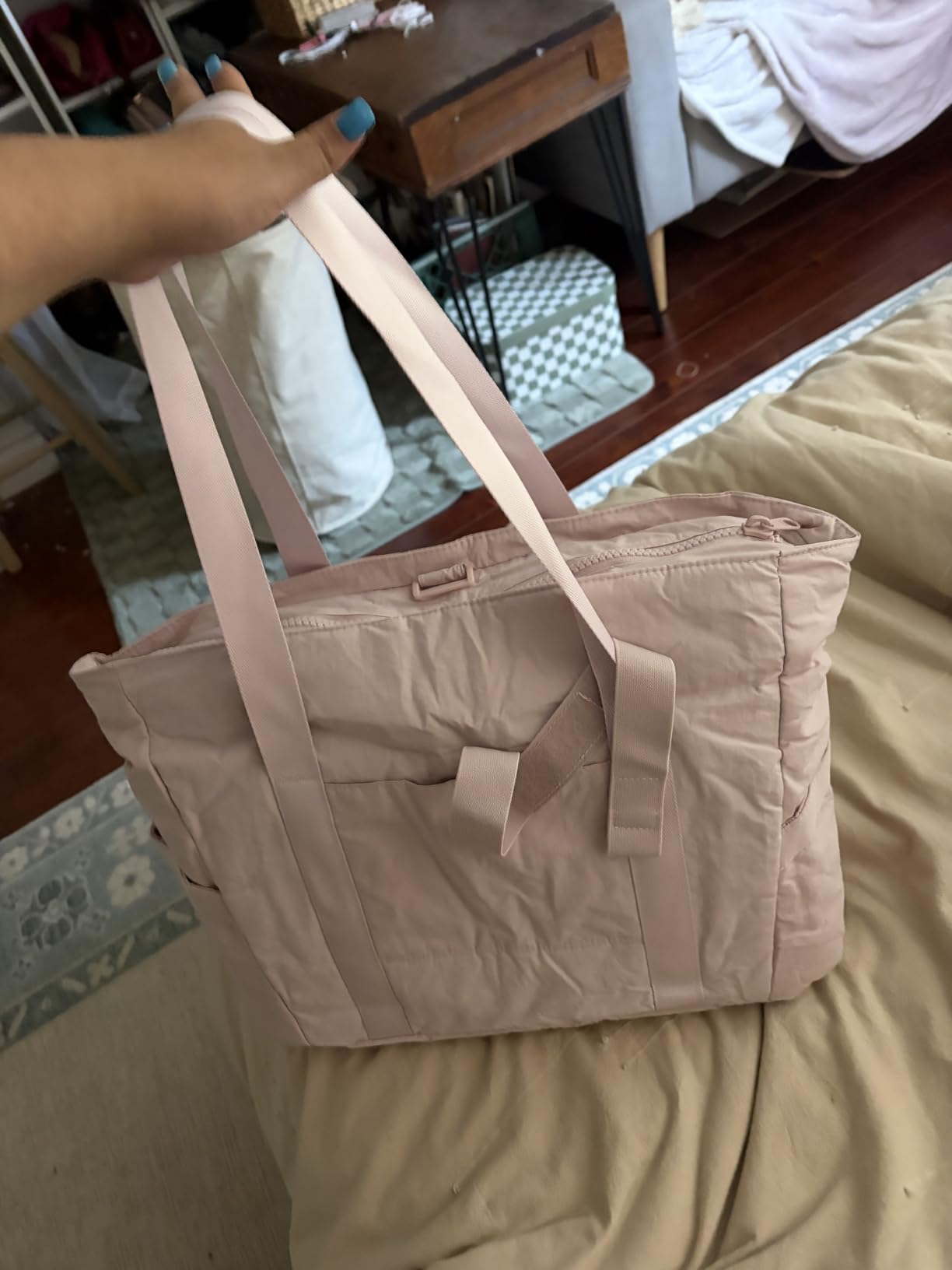 BAGSMART Gym Tote Bag for Women, 24L/28L Travel Tote Yoga Mat Bag customer photo 2