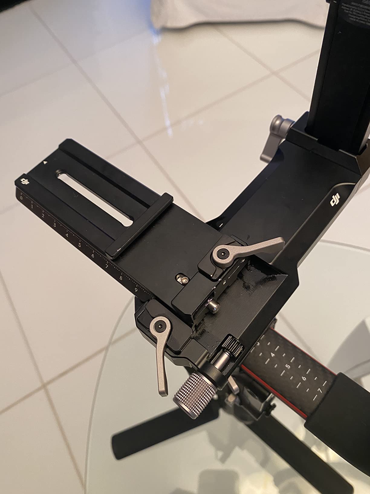 DJI RS 2 Combo - 3-Axis Gimbal Stabilizer for DSLR and Mirrorless Cameras, Nikon, Sony, Panasonic, Canon, Fuji, 10lbs Tested Payload, 1.4” Full-Color Touchscreen, Carbon Fiber Construction, Black customer photo 1