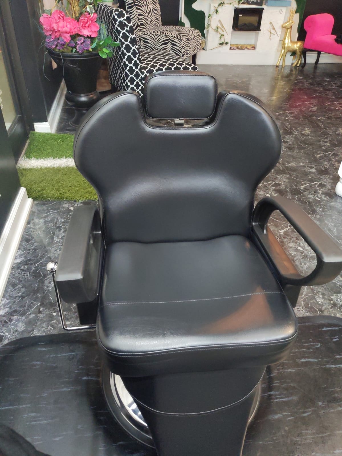 Artist hand Barber Chair Reclining Salon Chair for Hair Stylist, Black | Heavy Duty Hydraulic Pump, Comfortable, Adjustable Height, Headrest and Footrest, 360° Swival with Lock, for Barbershop Home customer photo 2