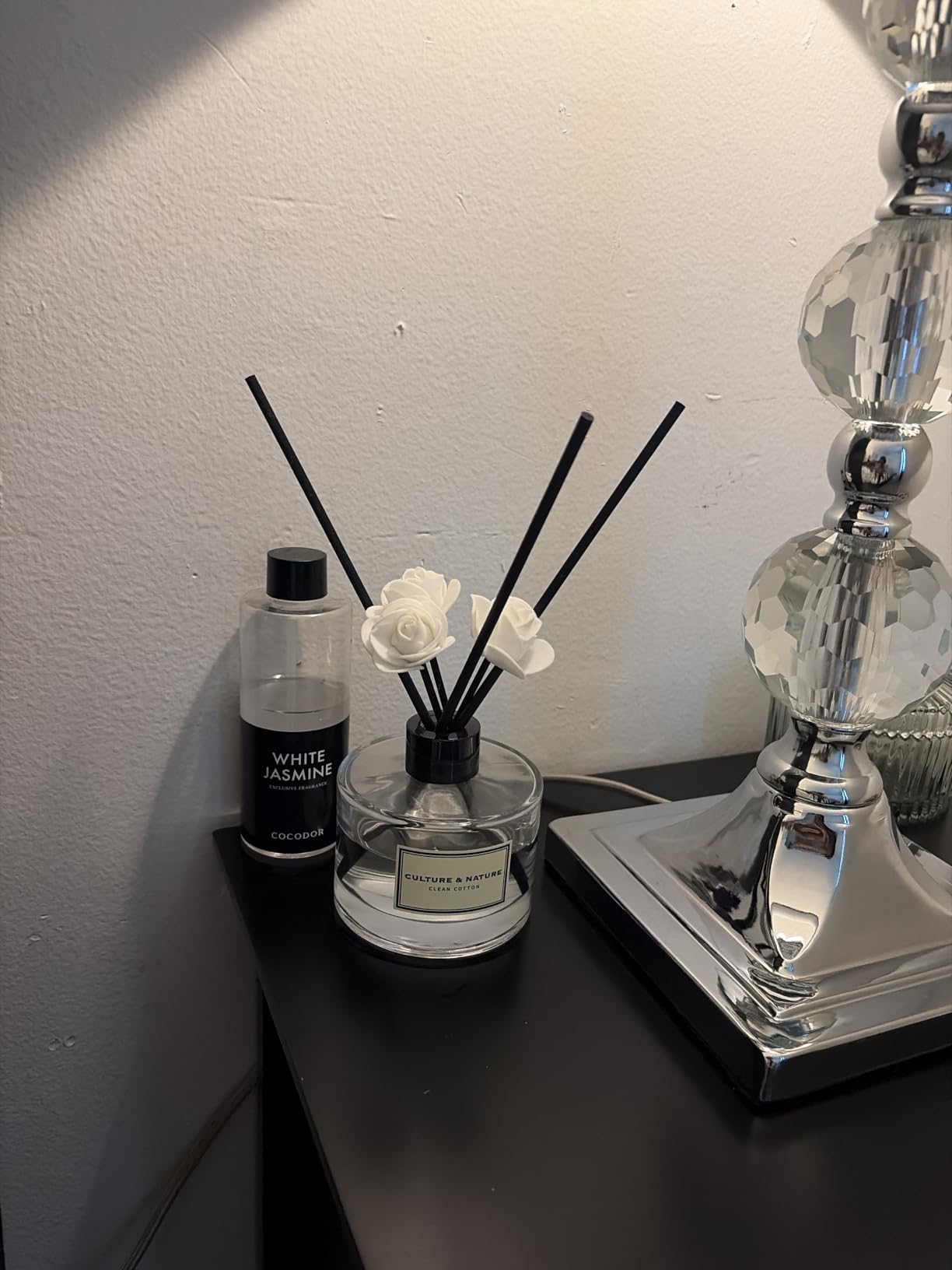 CULTURE & NATURE Reed Diffuser Set 6.7oz (200ml) Clean Cotton Scented Diffuser with Sticks Home Fragrance Reed Diffuser for Bathroom Shelf Decor customer photo 1