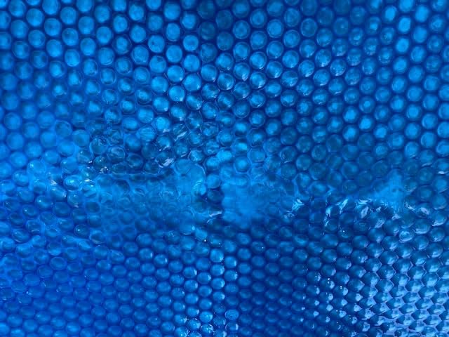 Winter Hot Tub Bubble Blanket - 7x7 FT 16-Mil Square Pool Spa Solar Cover customer photo 1