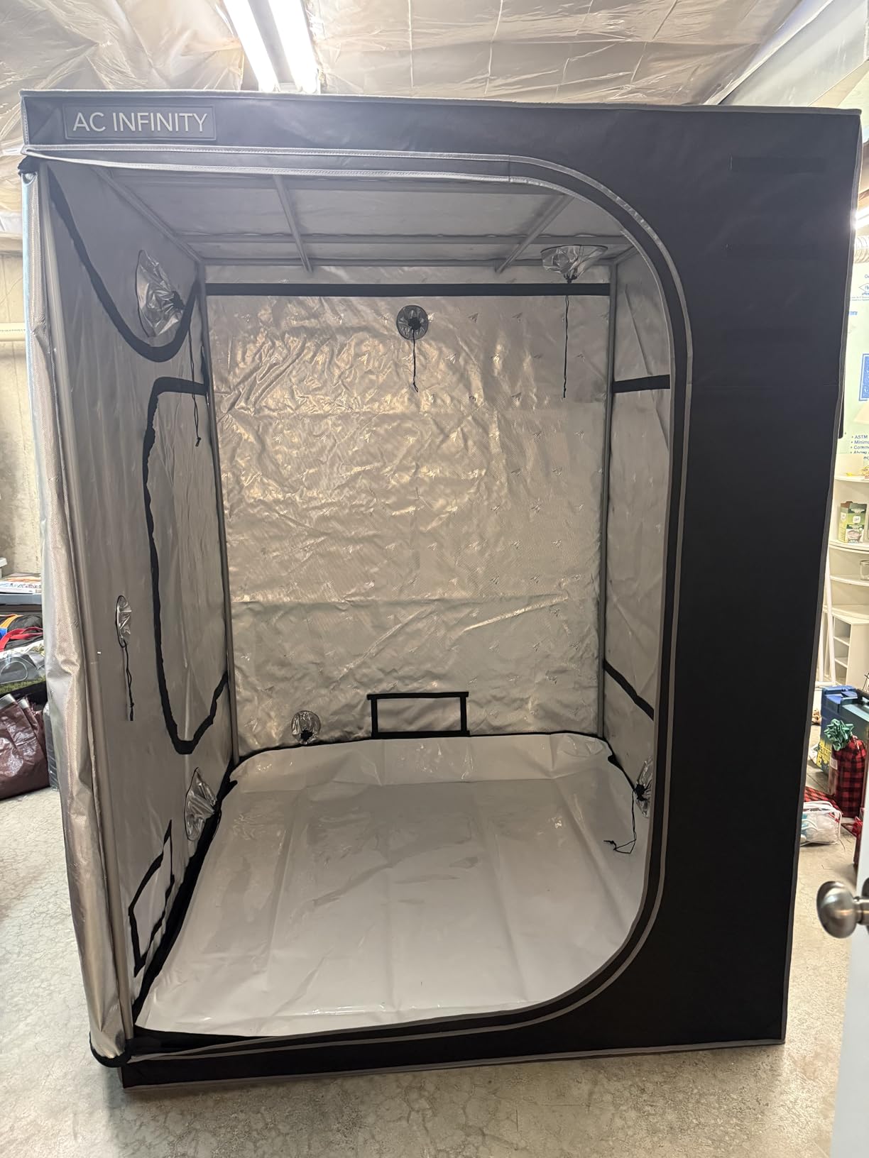 AC Infinity CLOUDLAB 844, Advance Grow Tent 4x4, Thickest Poles & Mylar customer photo 2