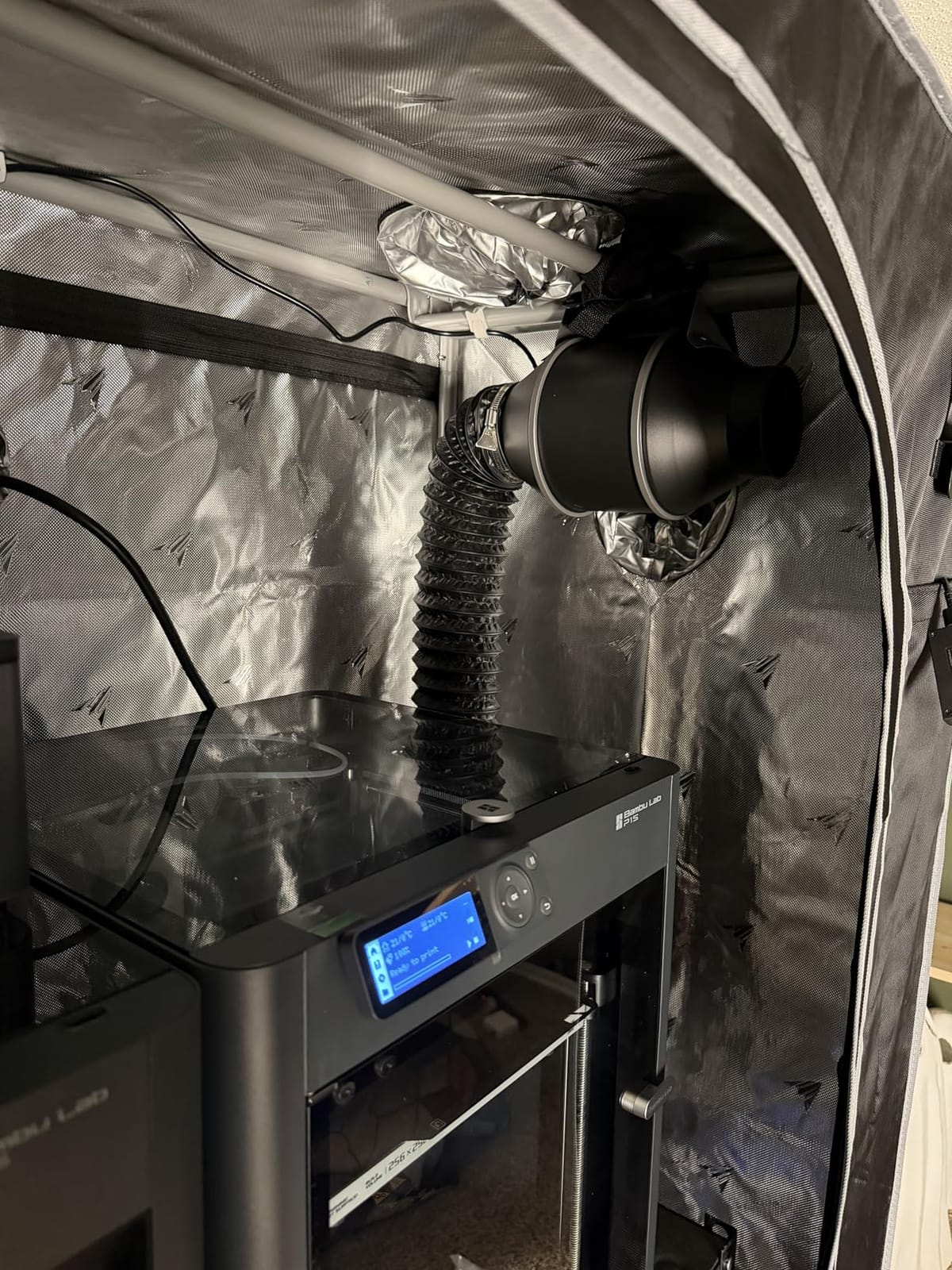 AC Infinity CLOUDLAB 422, Advance Grow Tent 2x2, Thickest Poles & Mylar customer photo 2