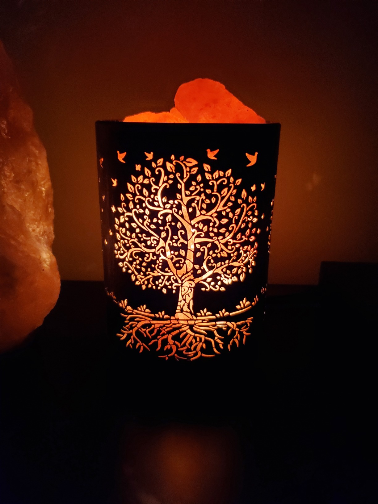 Salt Lamps Night Light, Himalayan Salt Rock Lamp with Dimmer Switch, Tree of Life Salt Basket Lamp, Retro Decor Salt Crystal Desk Light with 15W Replacement Bulbs customer photo 2