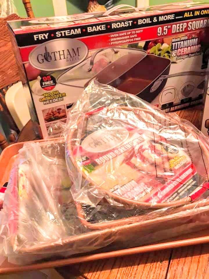 GOTHAM STEEL 12 Pc Ceramic Cookware Set, Diamond & Titanium Reinforced customer photo 2