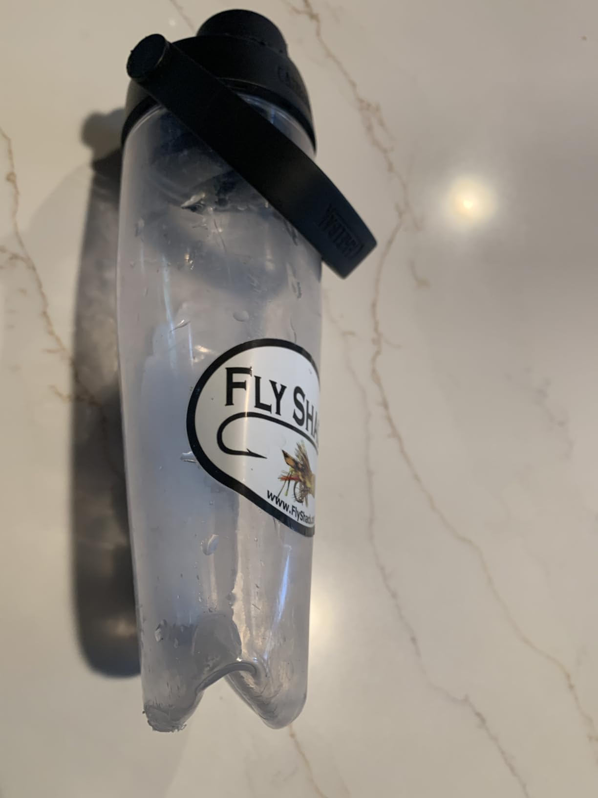 CamelBak Chute Mag Water Bottle with Magnetic Leak‑Resistant Cap, Lightweight Tritan Design for Everyday Hydration customer photo 1