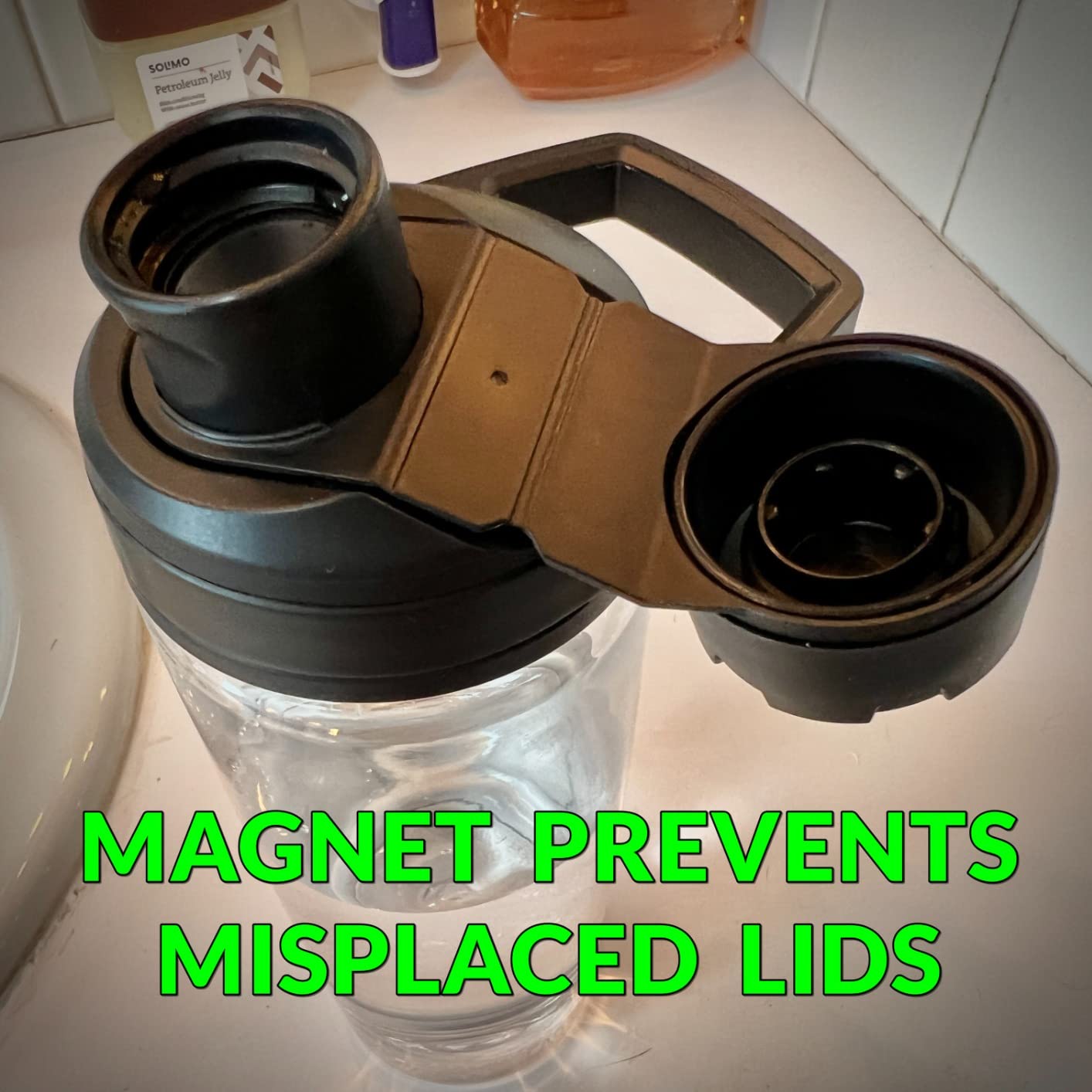 CamelBak Chute Mag Water Bottle with Magnetic Leak‑Resistant Cap, Lightweight Tritan Design for Everyday Hydration customer photo 2
